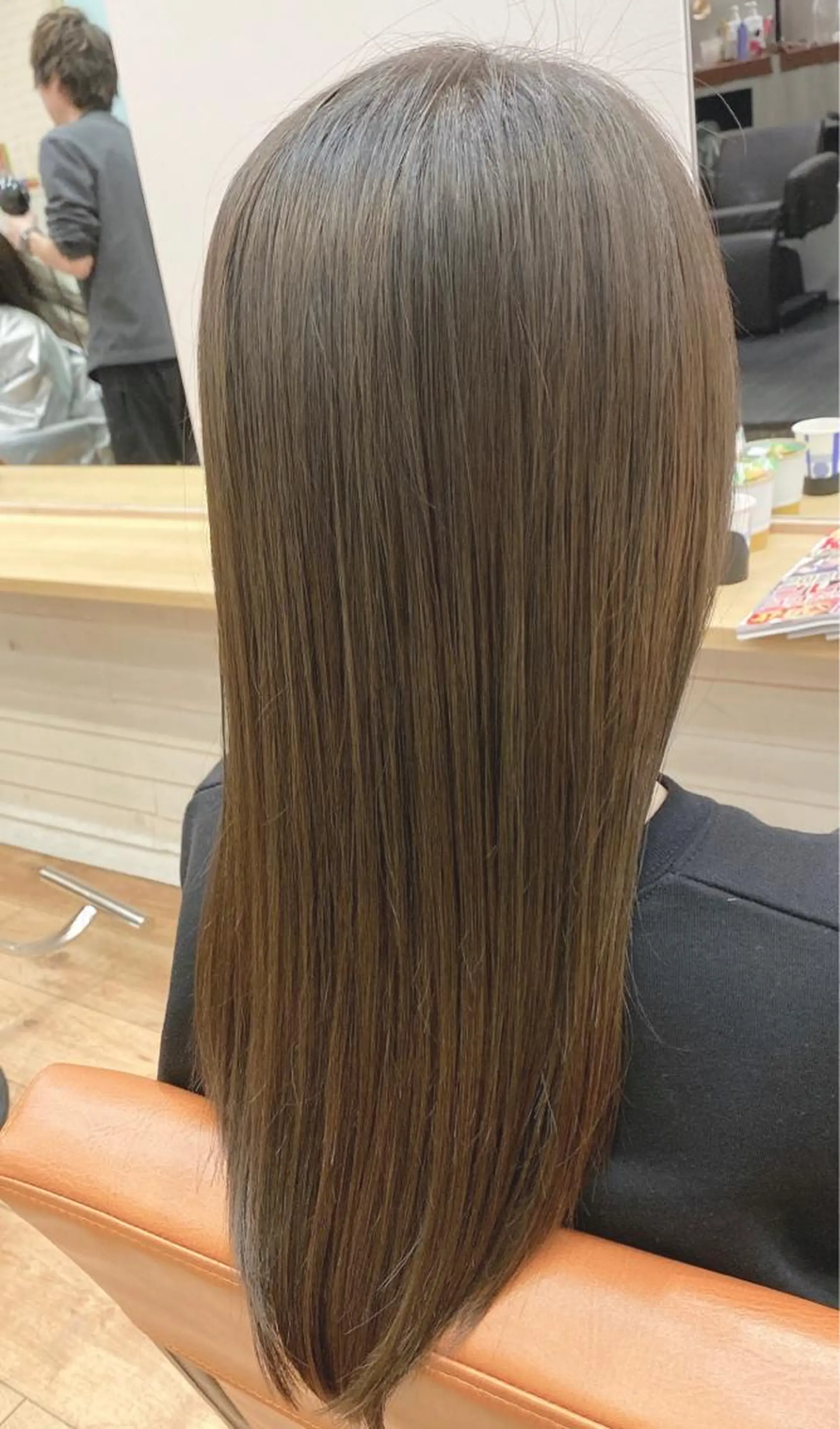 ロング カラー パーマ NicoRE. 大人女子×髪質改善のヘアスタイル