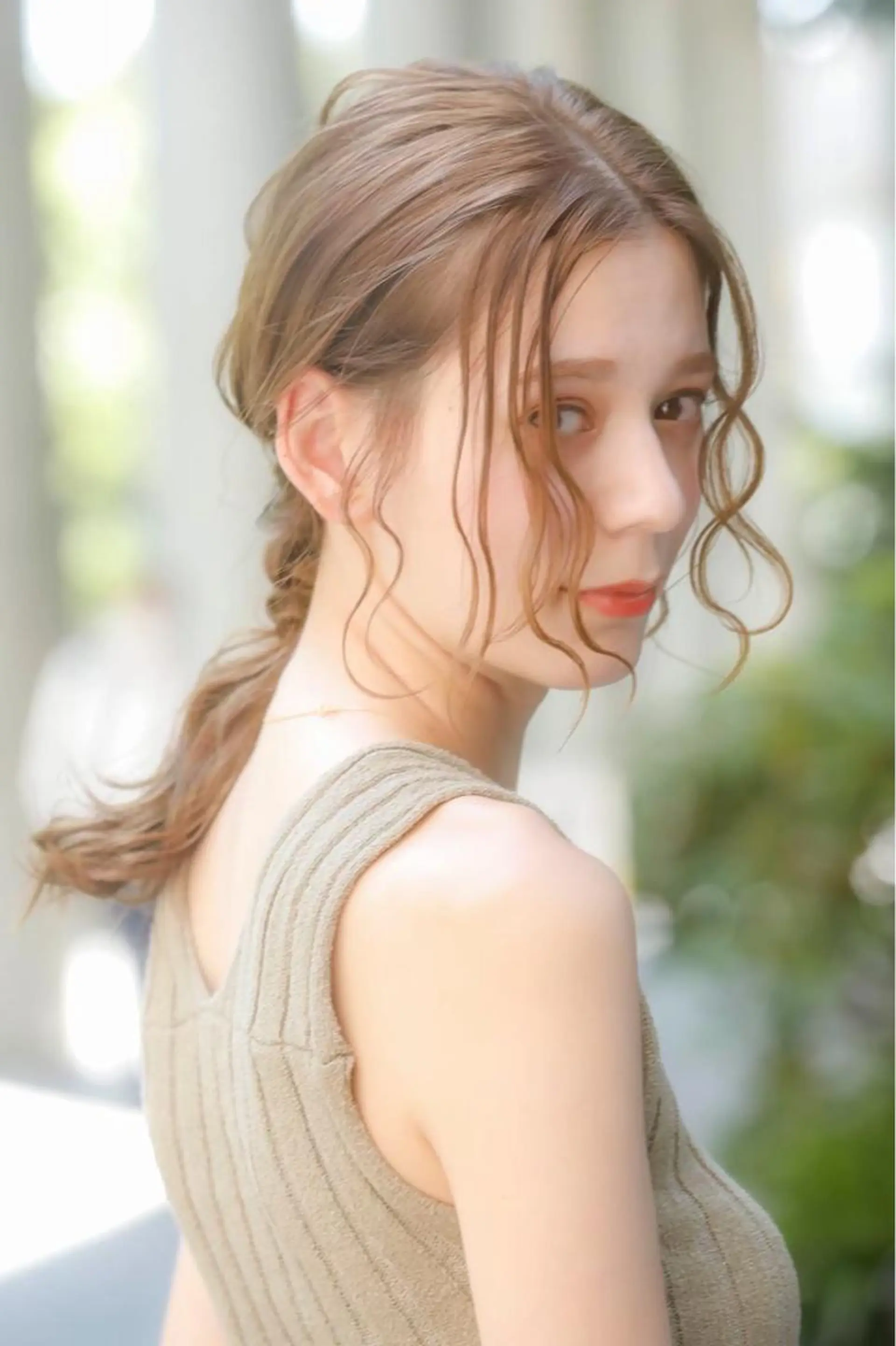 ロング カラー ヘアアレンジ カット ヘアカラー ワット 原宿のヘアスタイル