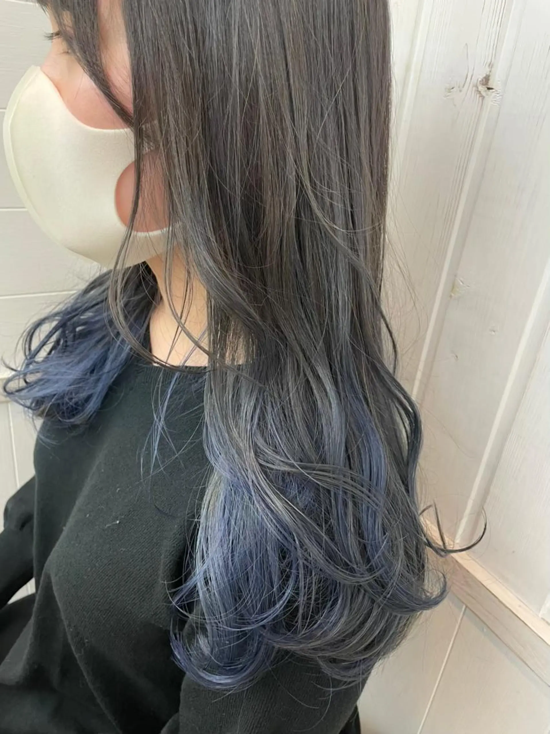ロング パーマ カラー デザインカラー イルミナカラー インナーカラー ロング トリートメント newi grande 横浜店のヘアスタイル
