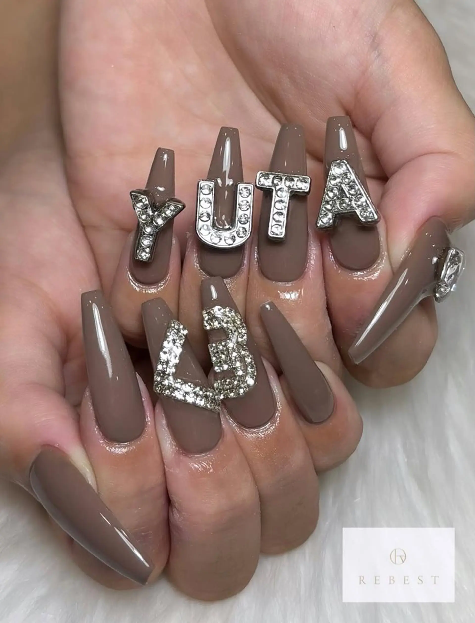 ネイル ❤️💛REBEST 京橋　nailのネイルデザイン