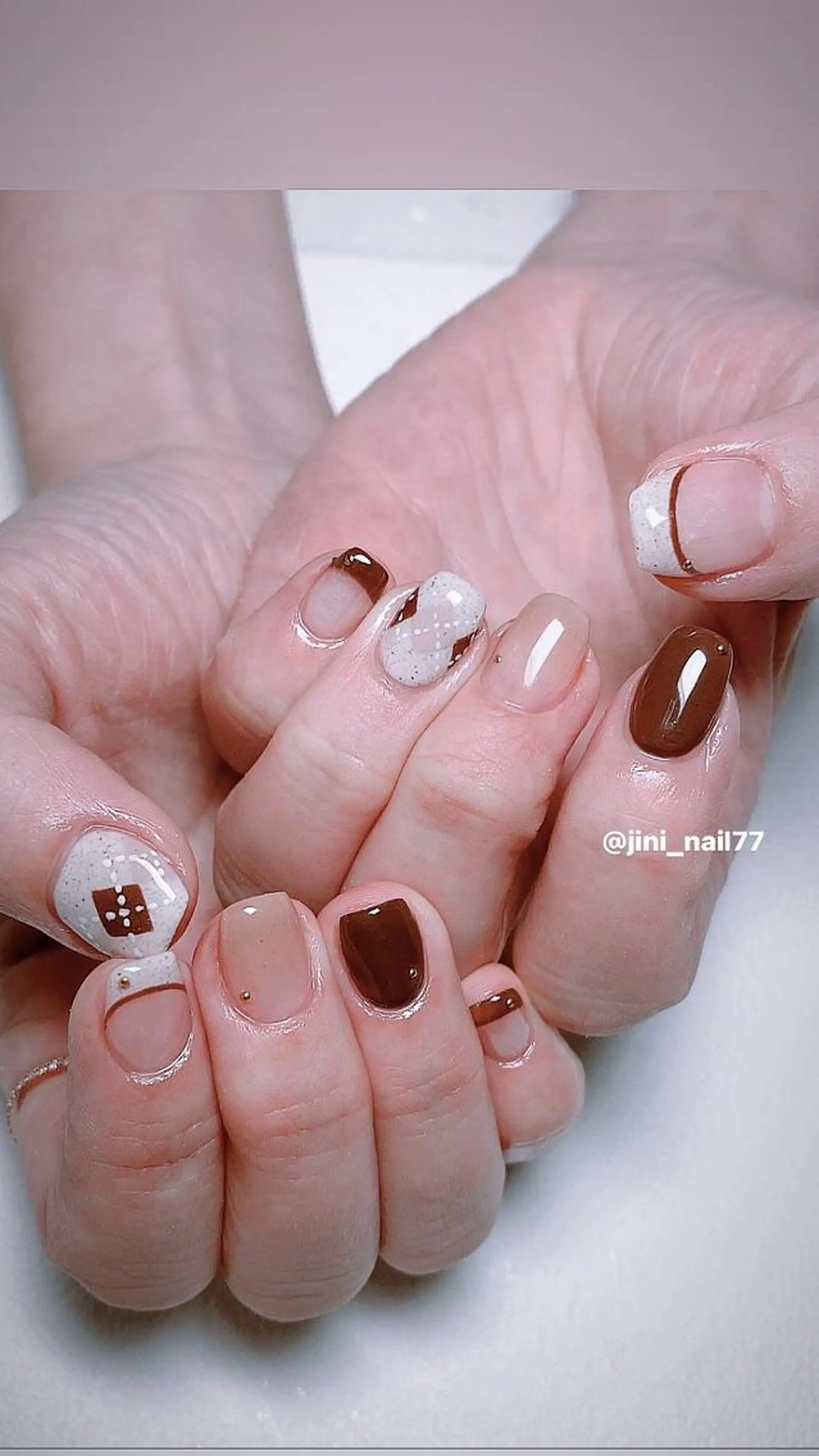ネイル ハンドネイル JINI NAIL所属・ジニ ネイルのネイルデザイン