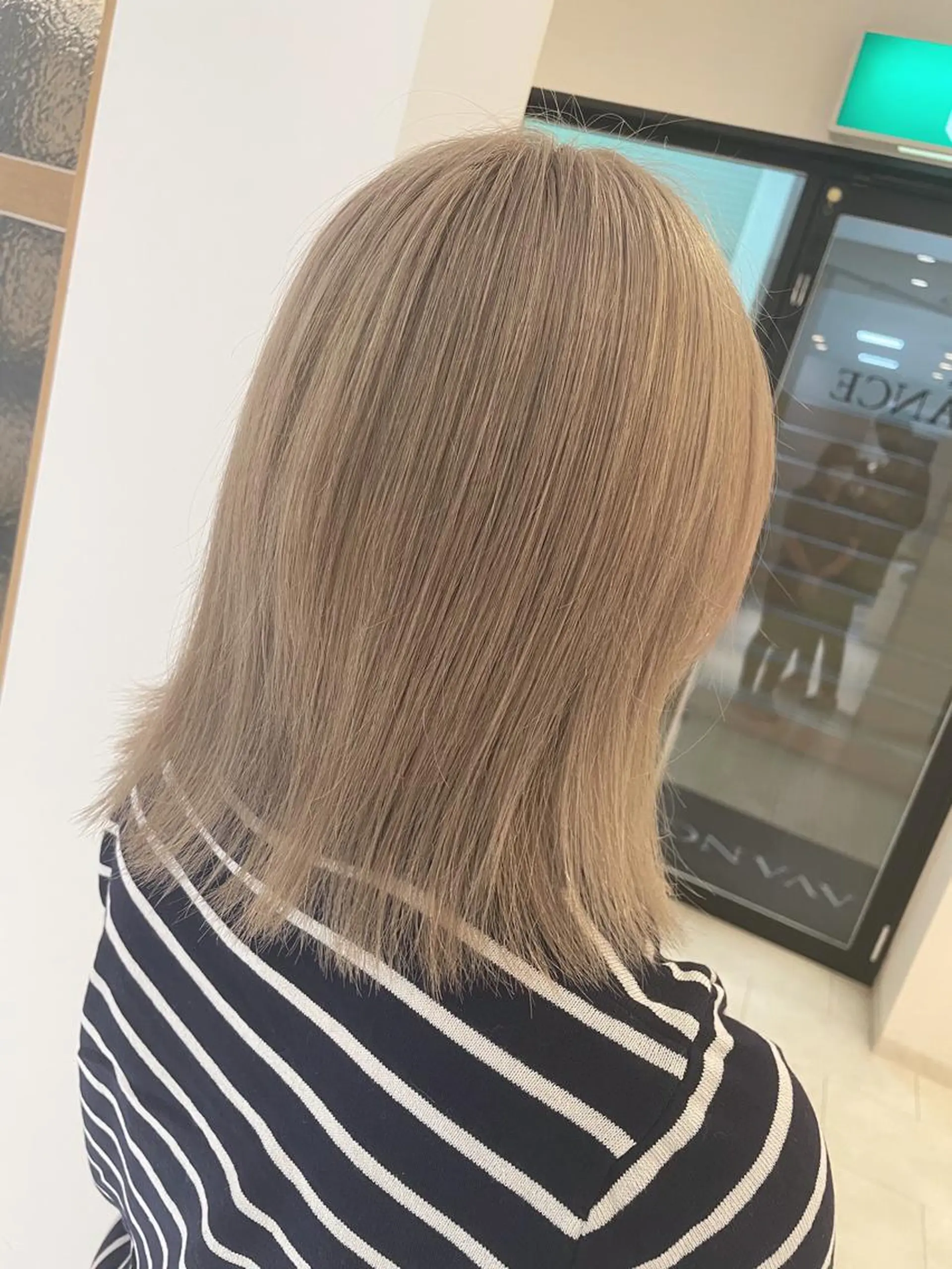 カラー ブロンド ヘアカラー Chere rosso所属・✨頭身浴無料 -chere-金剛店のヘアスタイル