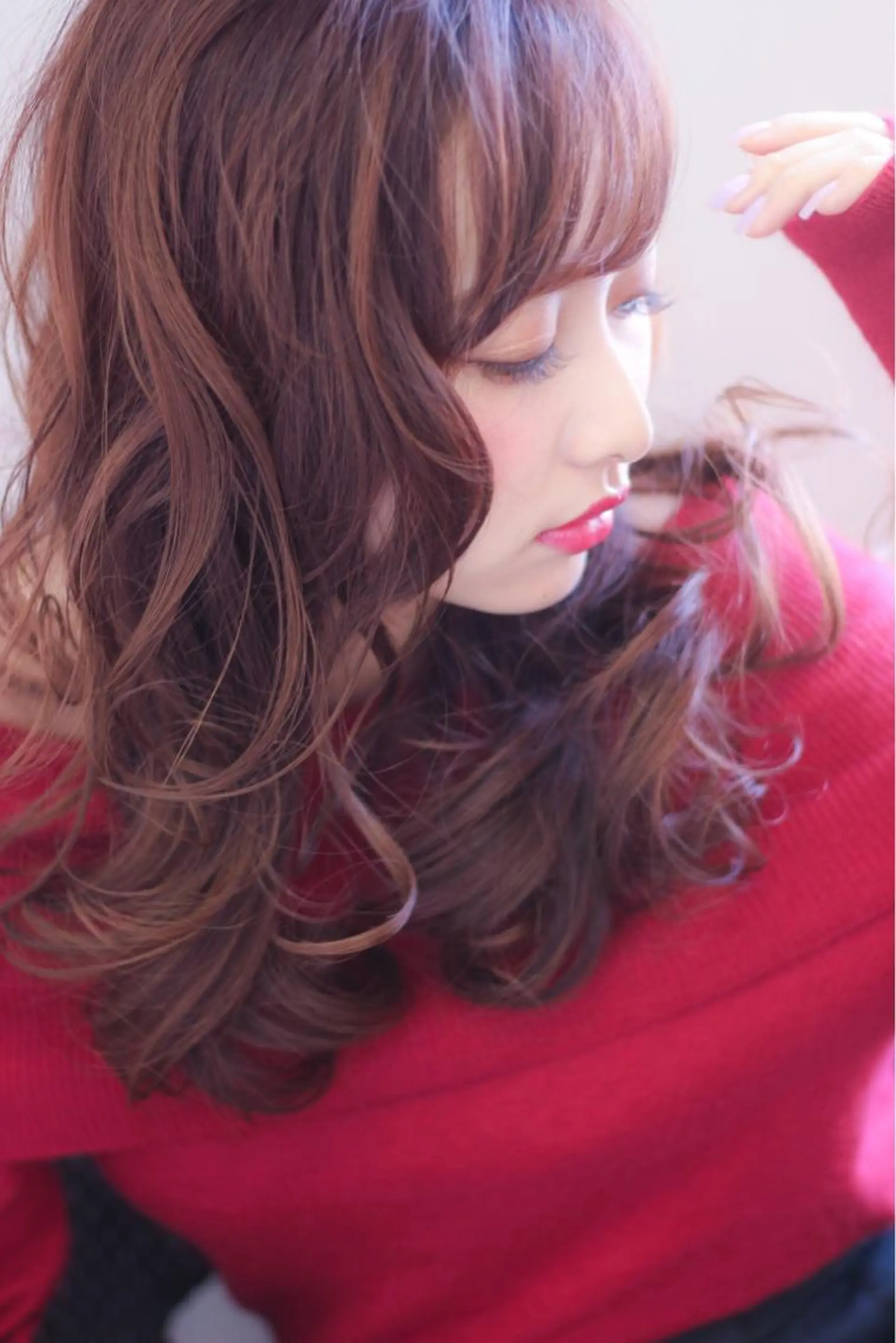 セミロング ロング カラー パーマ ピンクカラー うざバング カット ヘアカラー トリートメント 髪質改善&韓国風特化 型サロン ミシェリーのヘアスタイル