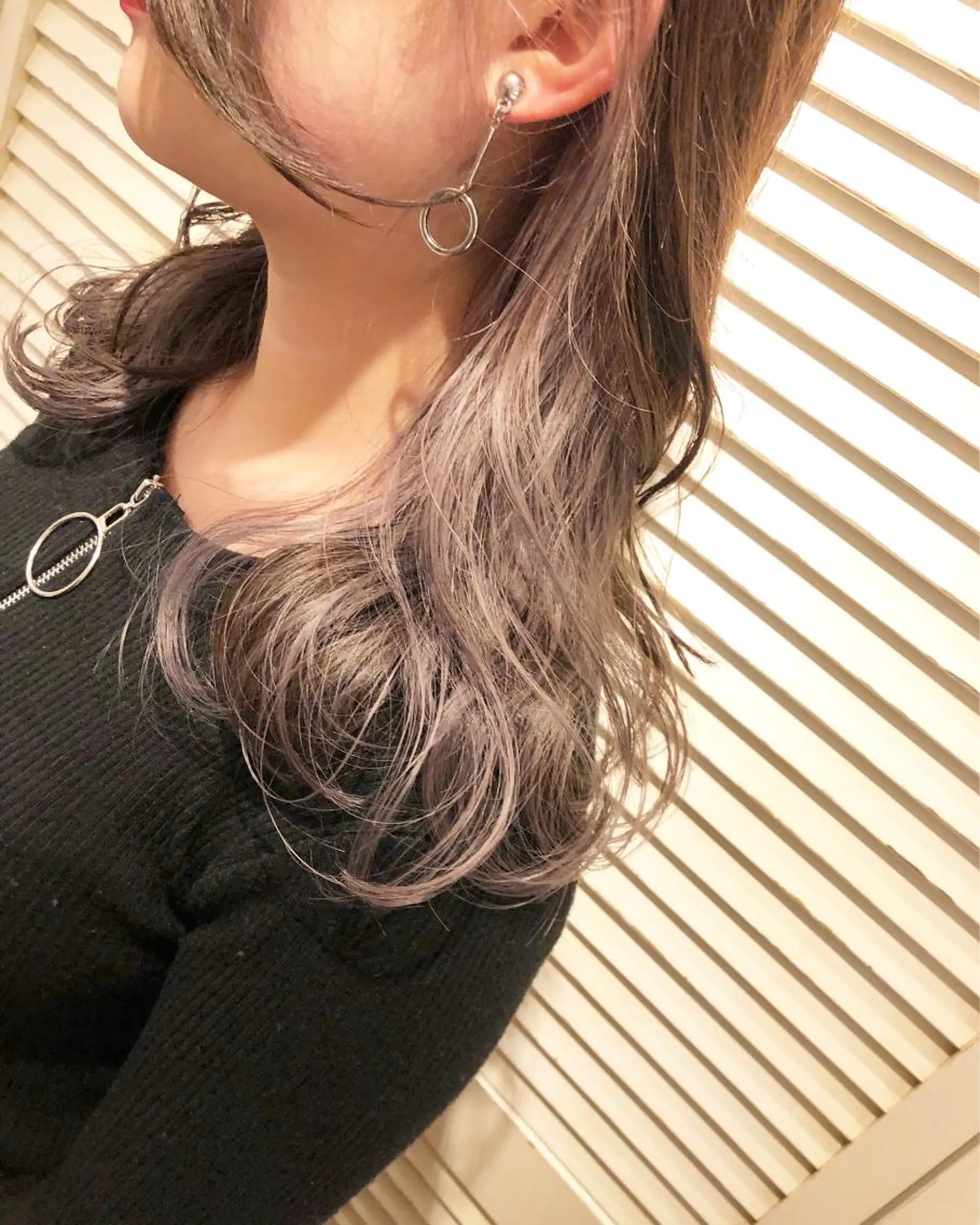 ミディアム カラー ブリーチ インナーカラー ヘアカラー 韓国🇰🇷レイヤー 映える顔周り🩷のヘアスタイル