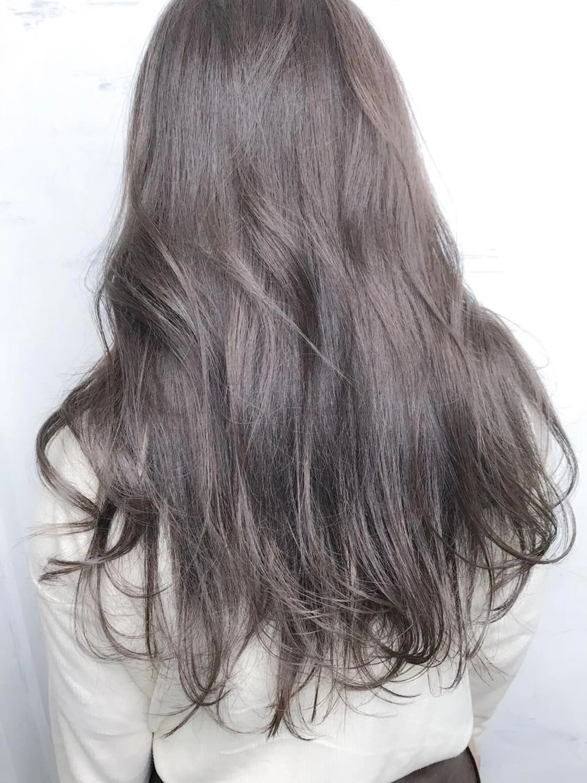 セミロング カラー ハイライトカラー ハイライト ヘアカラー BOX mico.のヘアスタイル