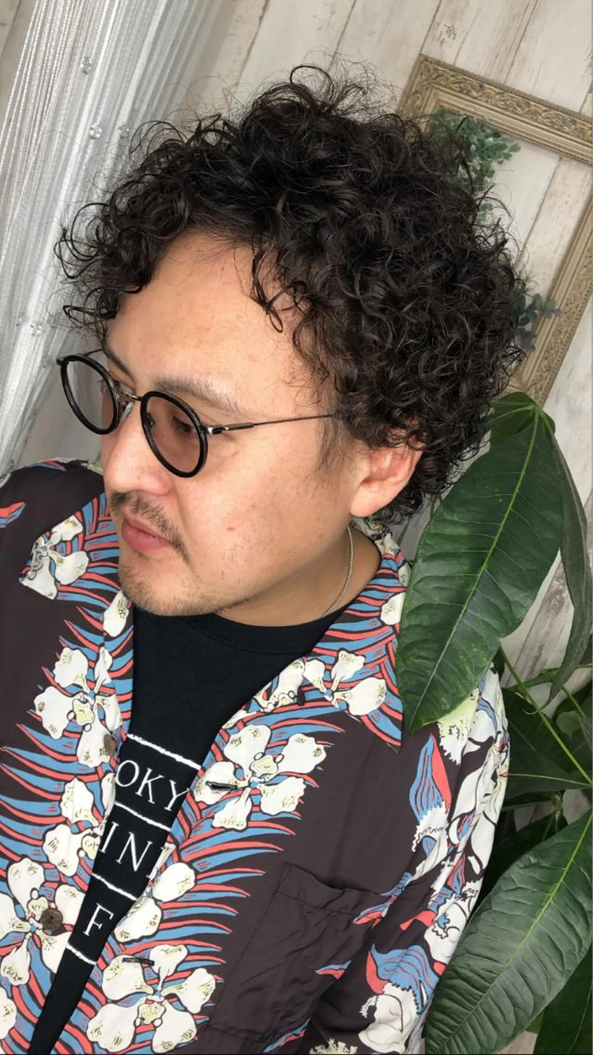 ミディアム カット ヘアカラー パーマ 🐆アンドウ チカコ🦓のヘアスタイル