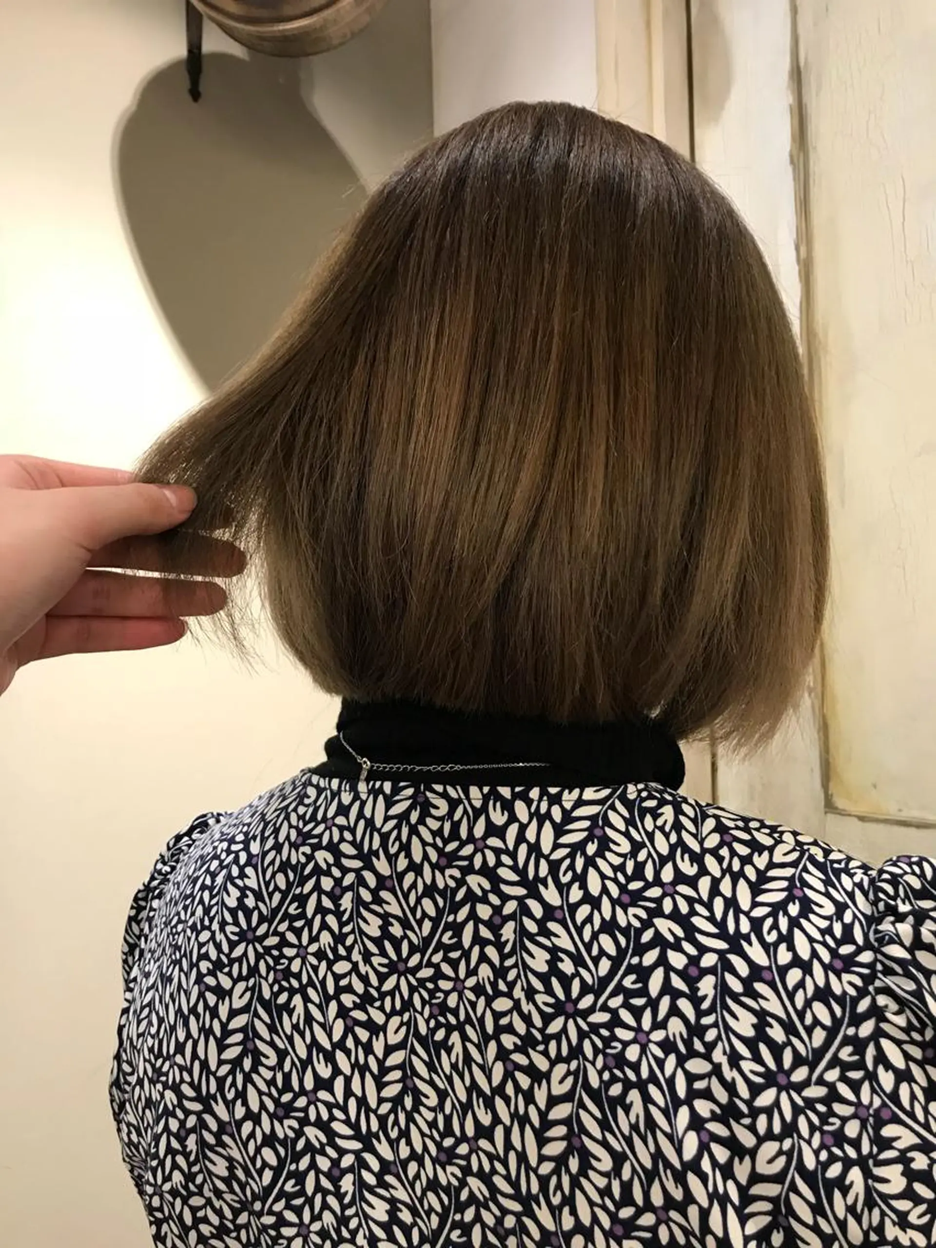 ショート カラー ベージュカラー moon  ticobrae所属・こくしょう れいかのヘアスタイル