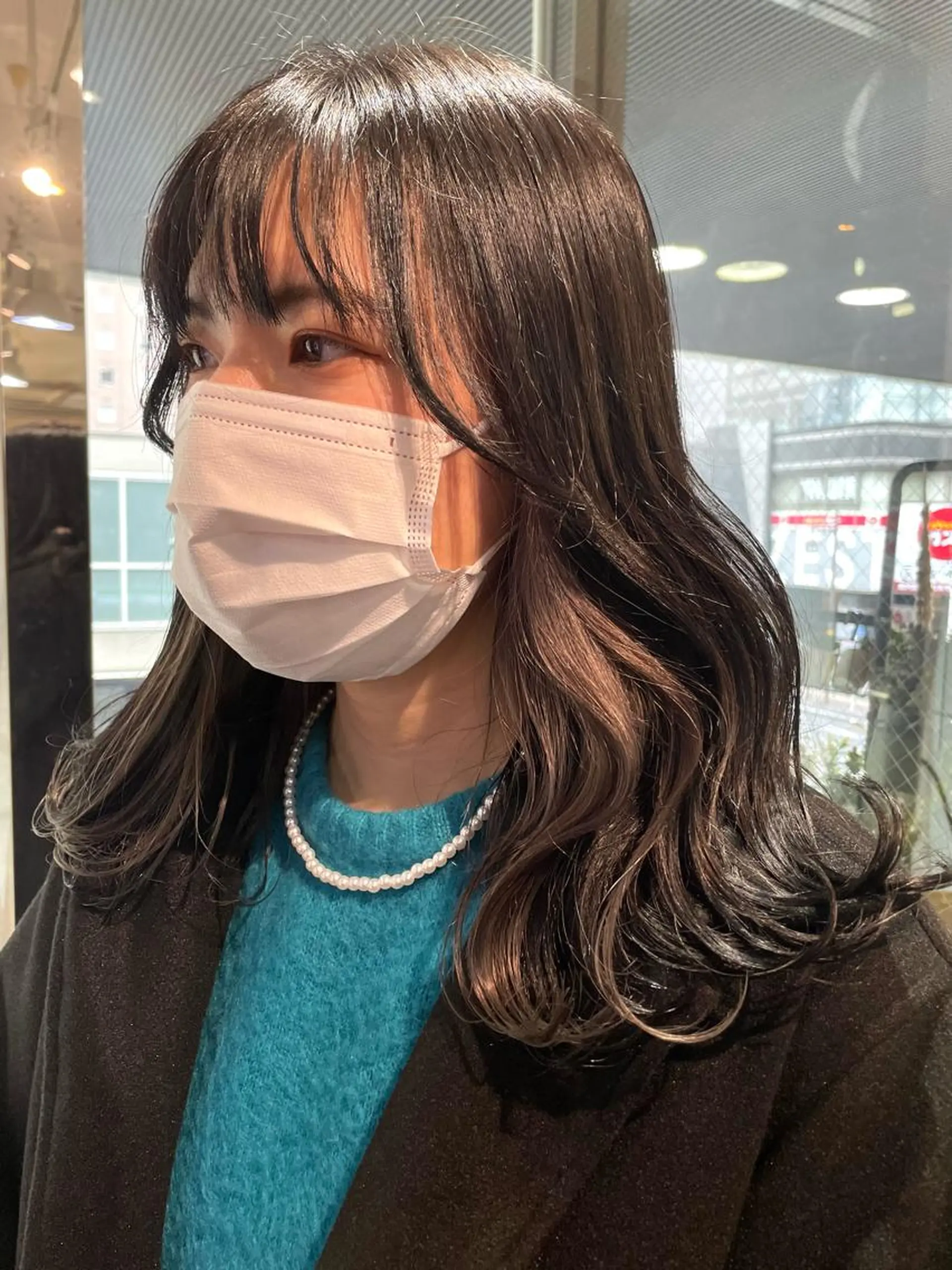 セミロング カラー ブリーチ ケアブリーチ ダブルカラー イヤリングカラー イルミナカラー ヘアカラー トリートメント 韓国ヘア🦋 MIYUのヘアスタイル