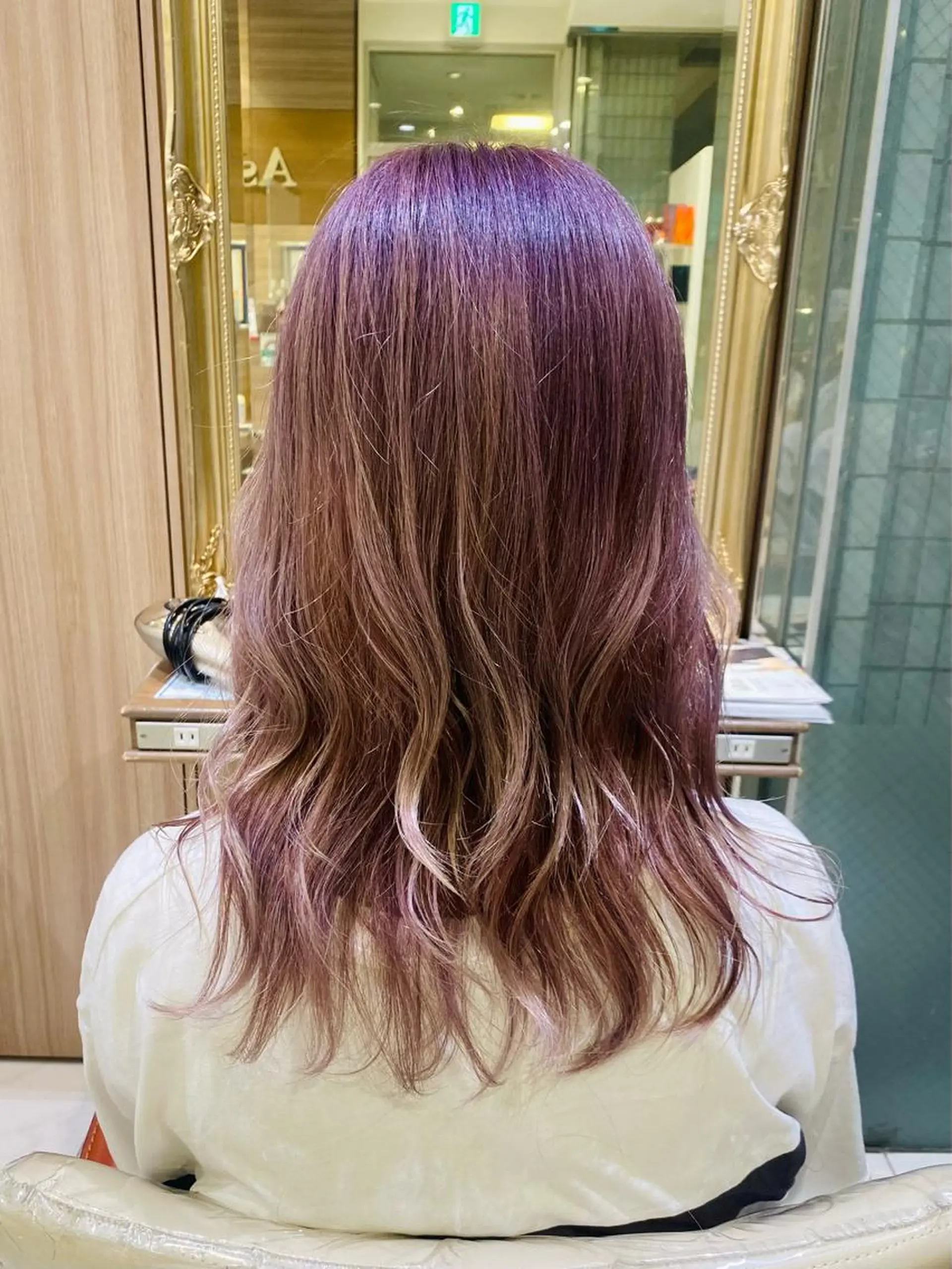 ロング カラー 古川 琴美のヘアスタイル