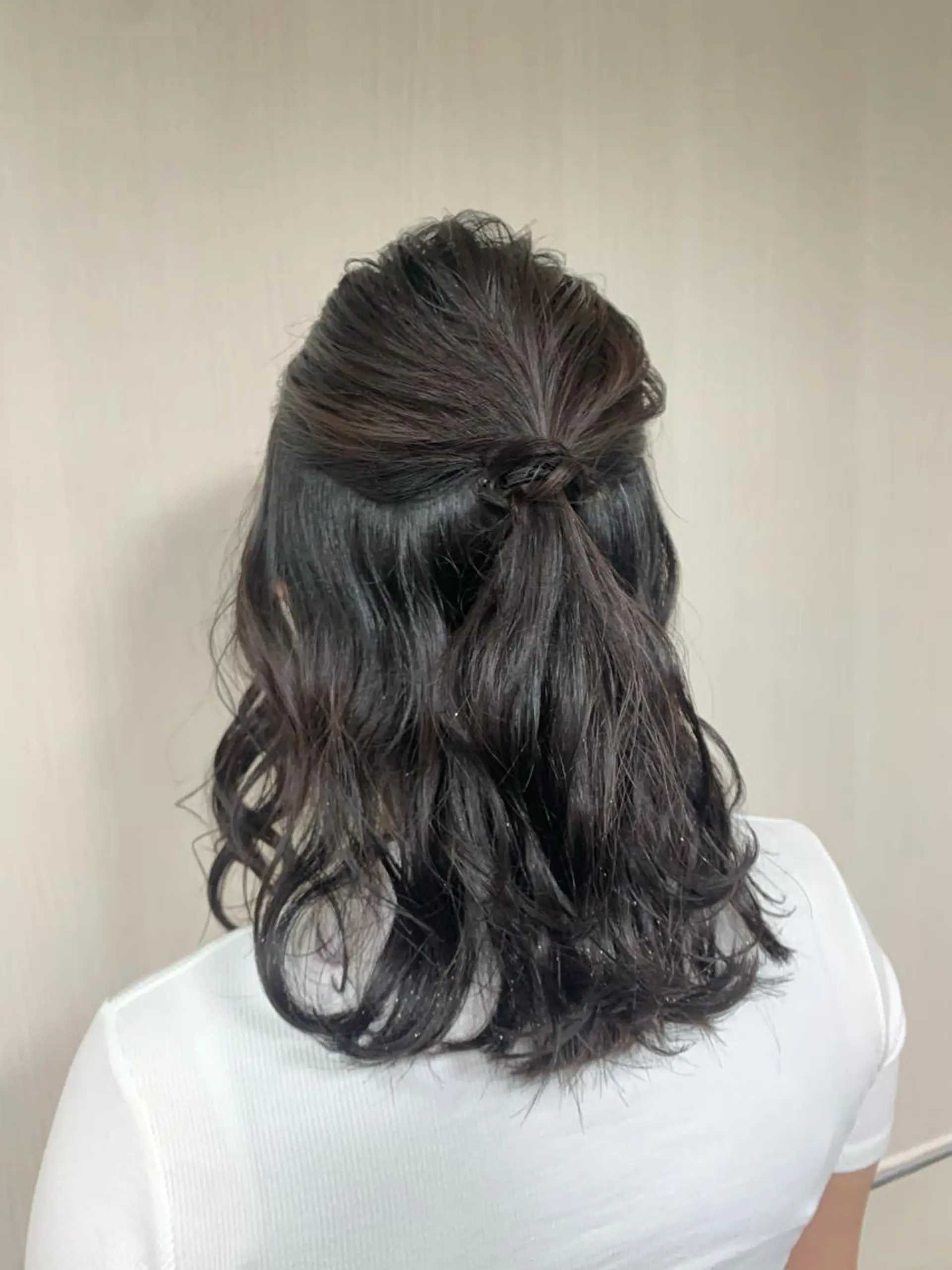 セミロング ウスイマイコ カット/ケアカラーのヘアスタイル