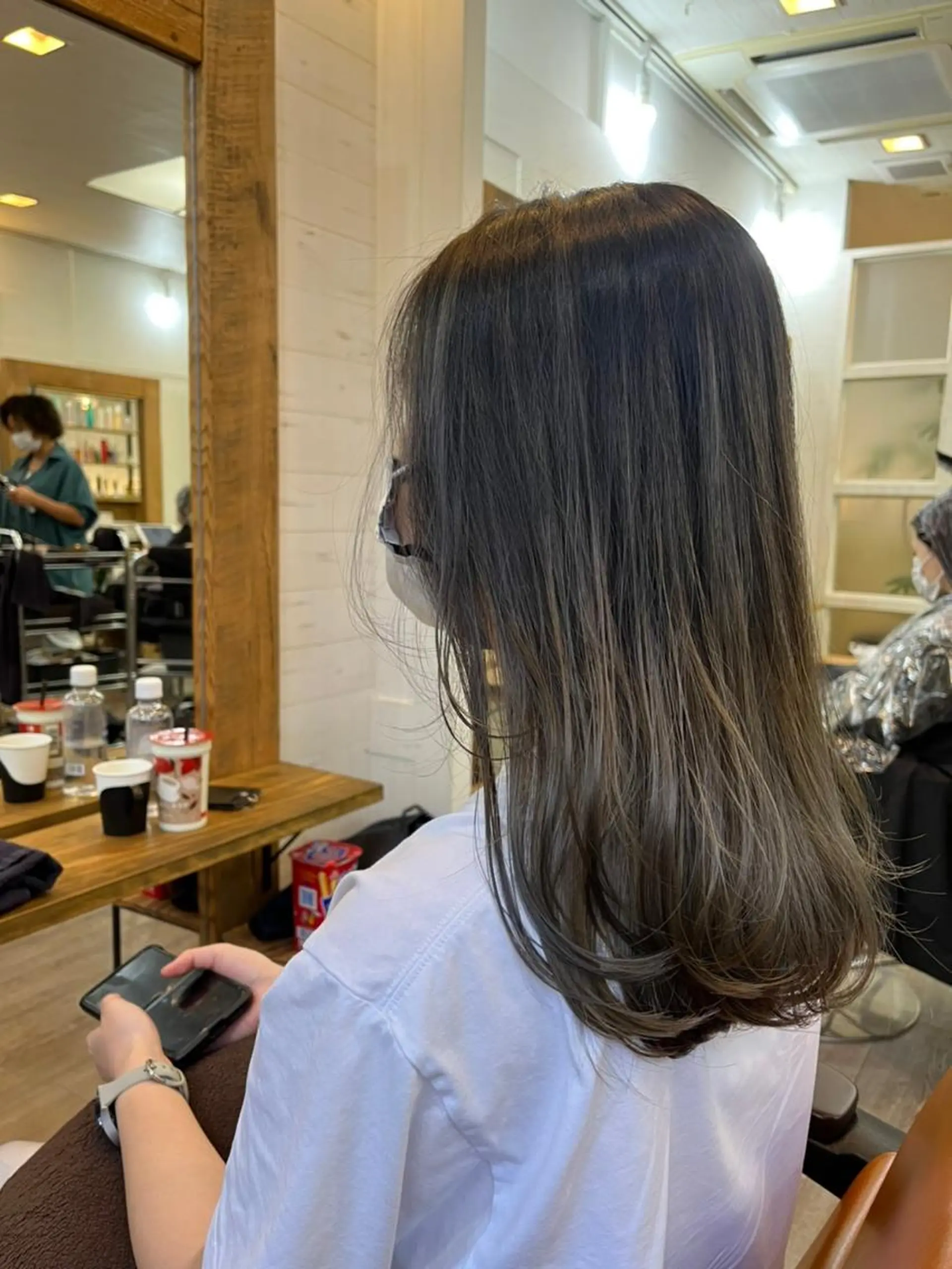 セミロング カラー アディクシーカラー アッシュ バレイヤージュ ミストバング 黒髪 カット ヘアカラー トリートメント N° anfeel 渋谷🪞🫧のヘアスタイル