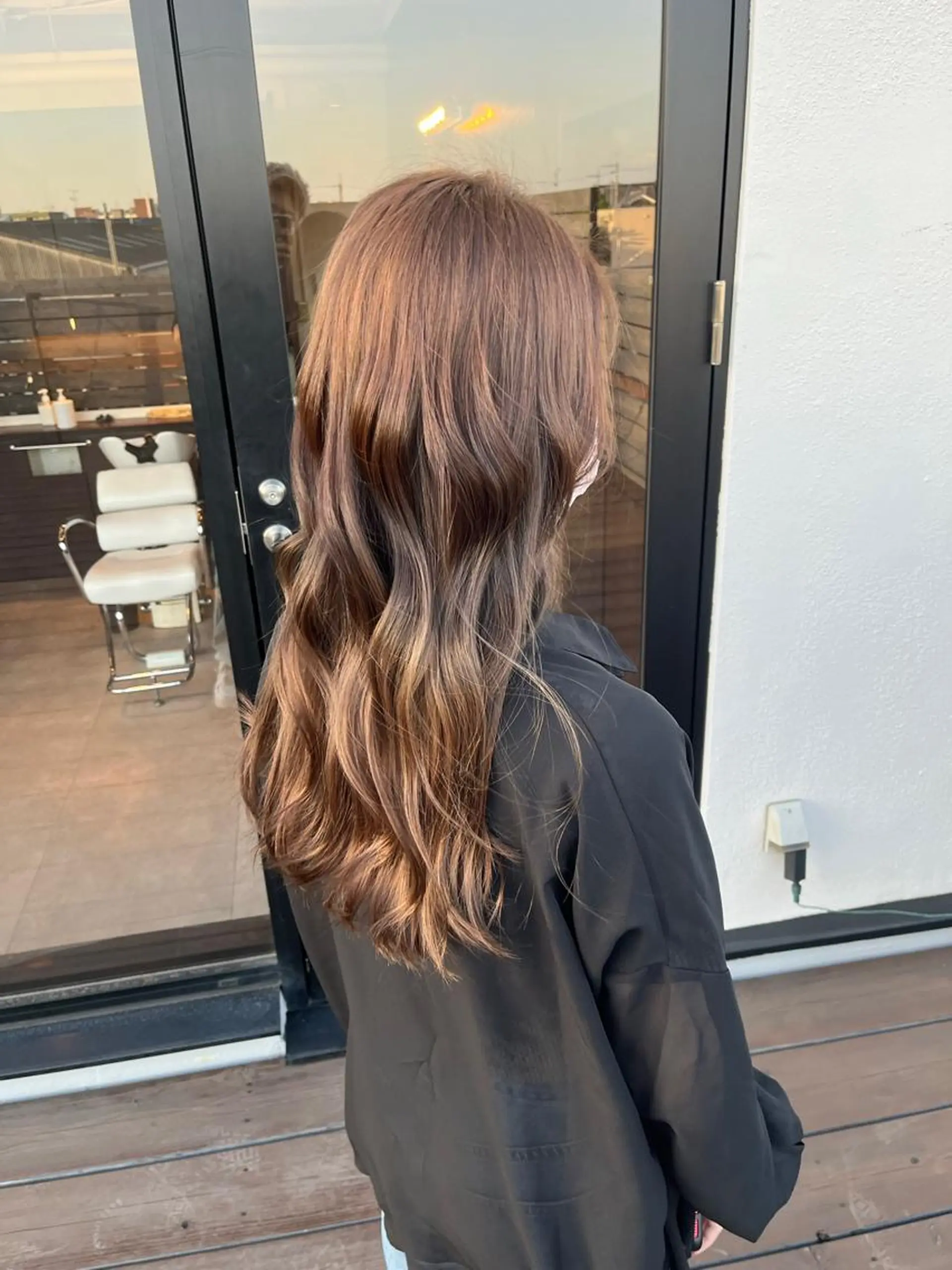 ロング ヘアカラー 西村 歩真のヘアスタイル