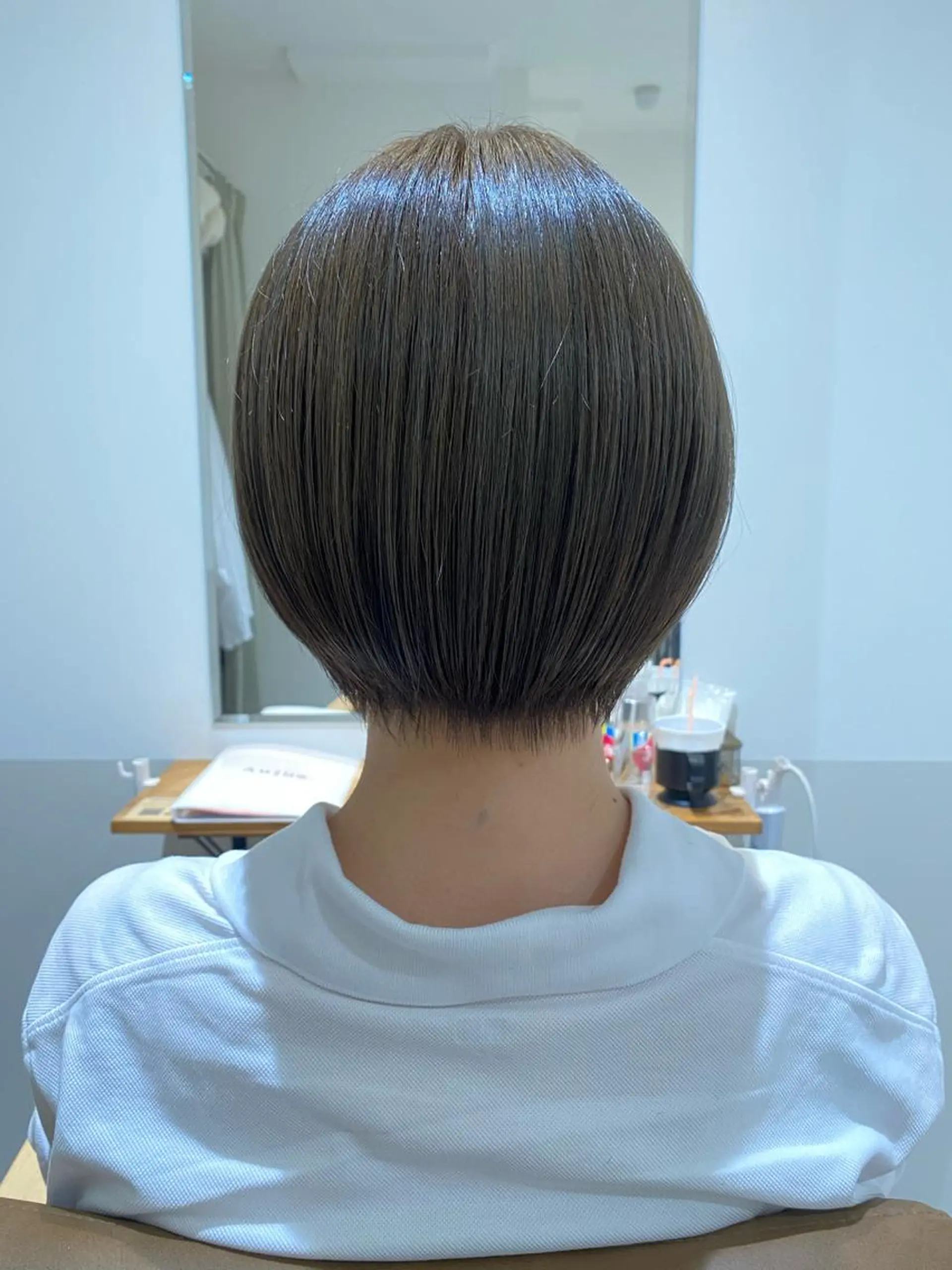 ショート カラー 顔まわりカラー特化 赤津百合絵のヘアスタイル