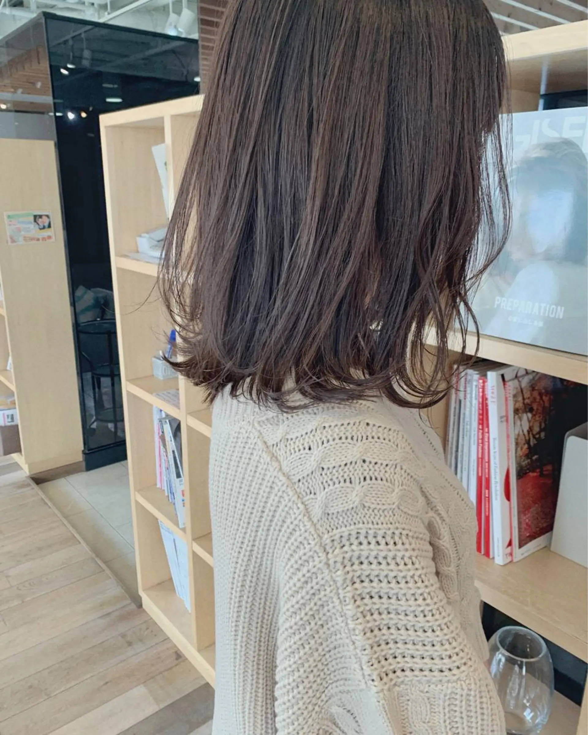 ミディアム カラー レイヤーカット ひらやま りょういちのヘアスタイル