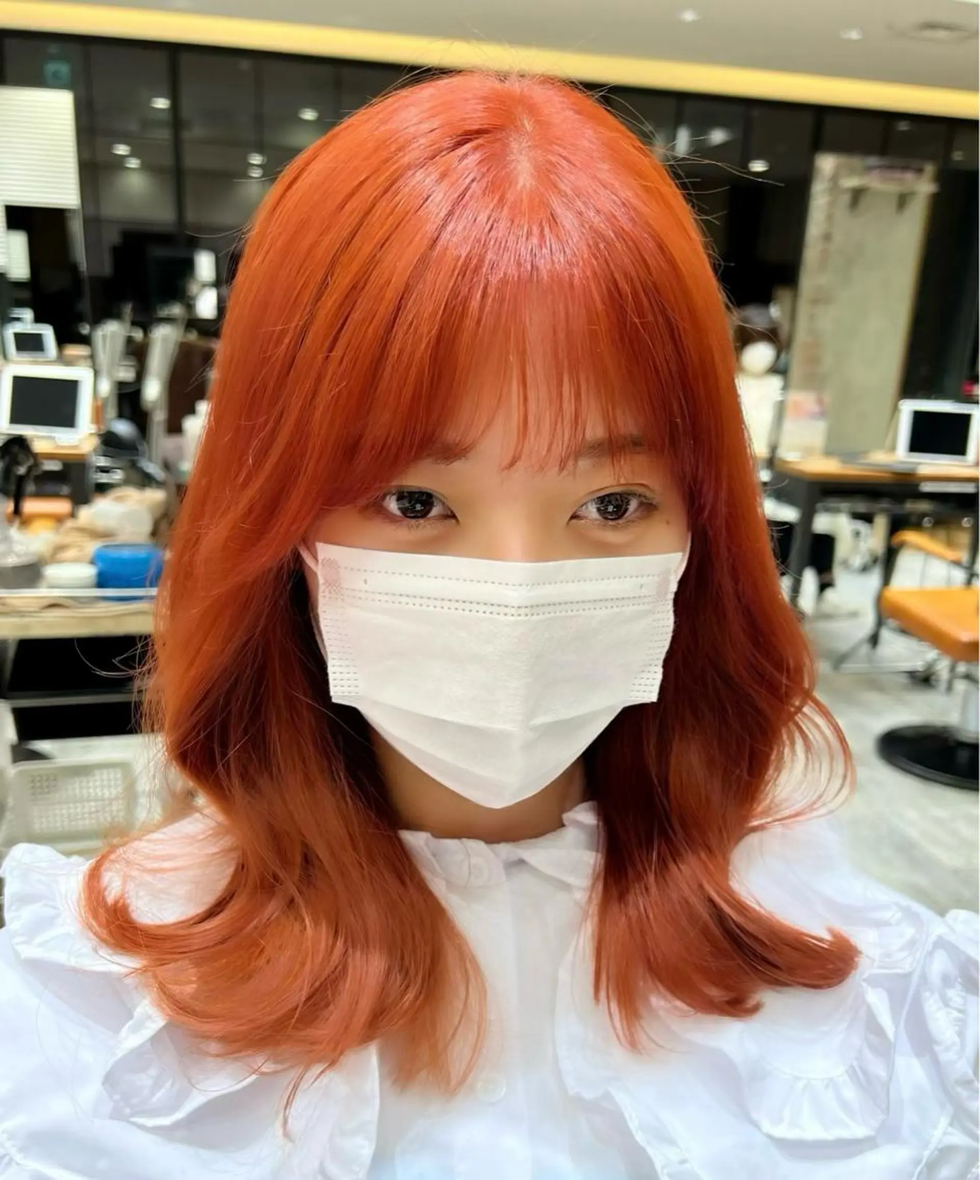 セミロング カラー ブリーチ オレンジ くびれヘア 髪質改善 韓国風ヘア 🧡くびれヘア/前髪 顔周り🧡久原結衣のヘアスタイル
