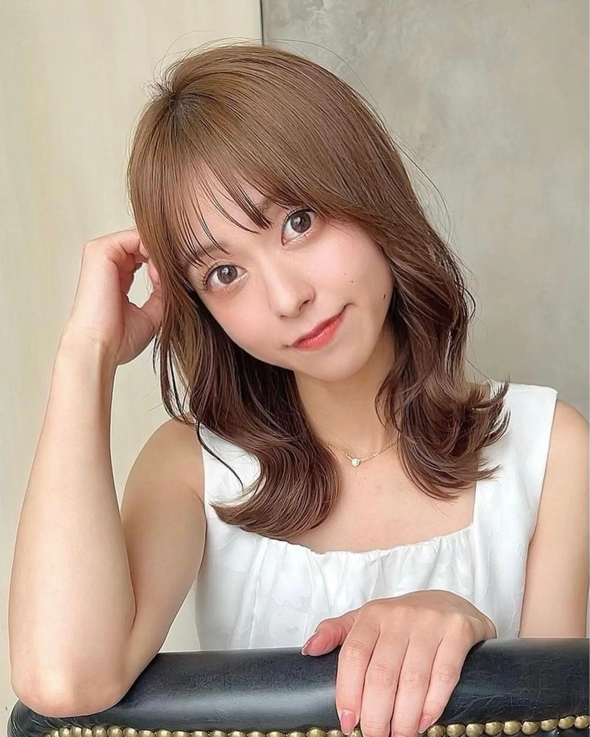 ミディアム カラー ベージュカラー ブラウンカラー くびれヘア 髪質改善 縮毛矯正 🧡くびれヘア/前髪 顔周り🧡久原結衣のヘアスタイル