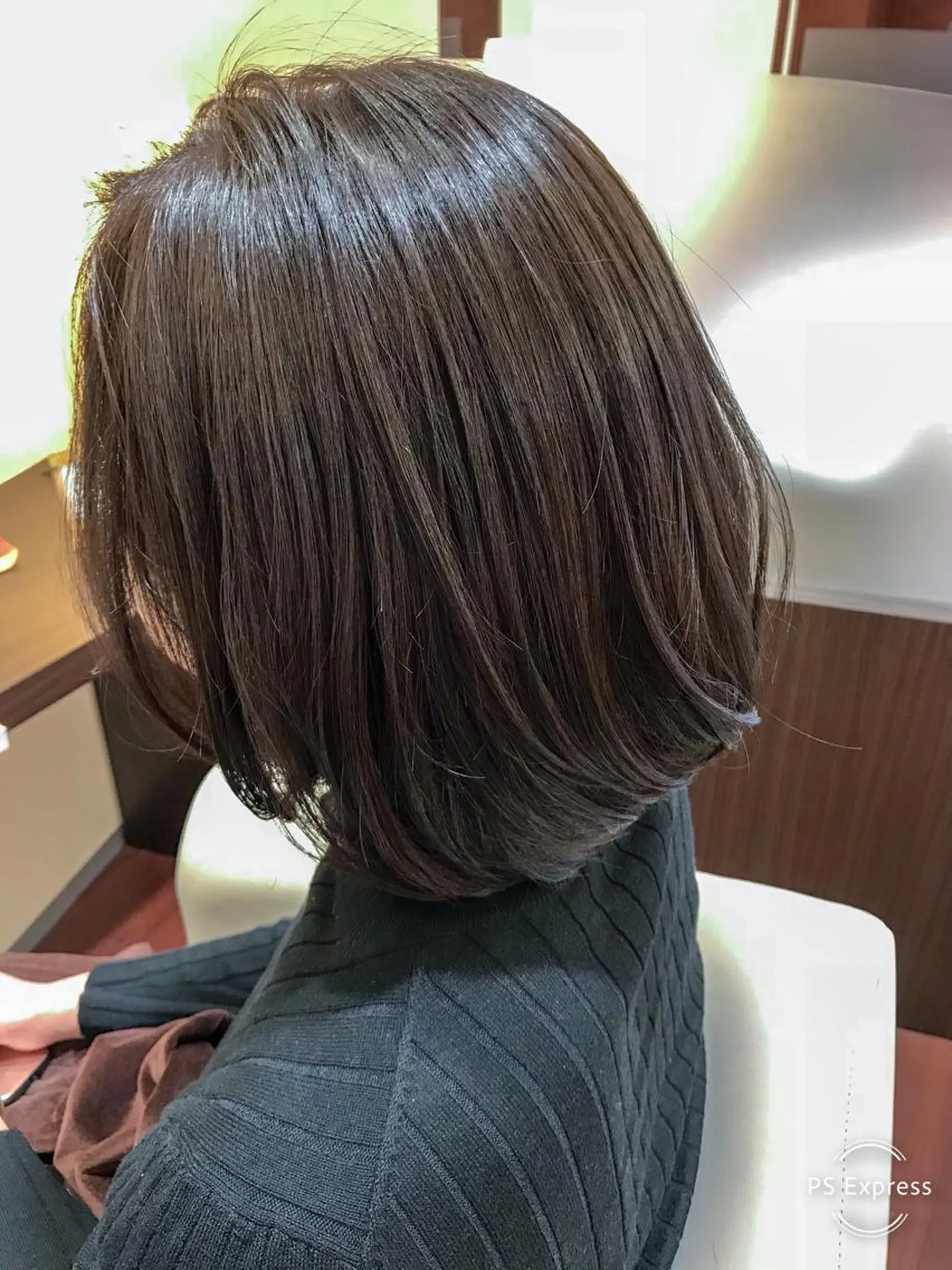 ミディアム カラー BIANCO北堀江 AKANEのヘアスタイル