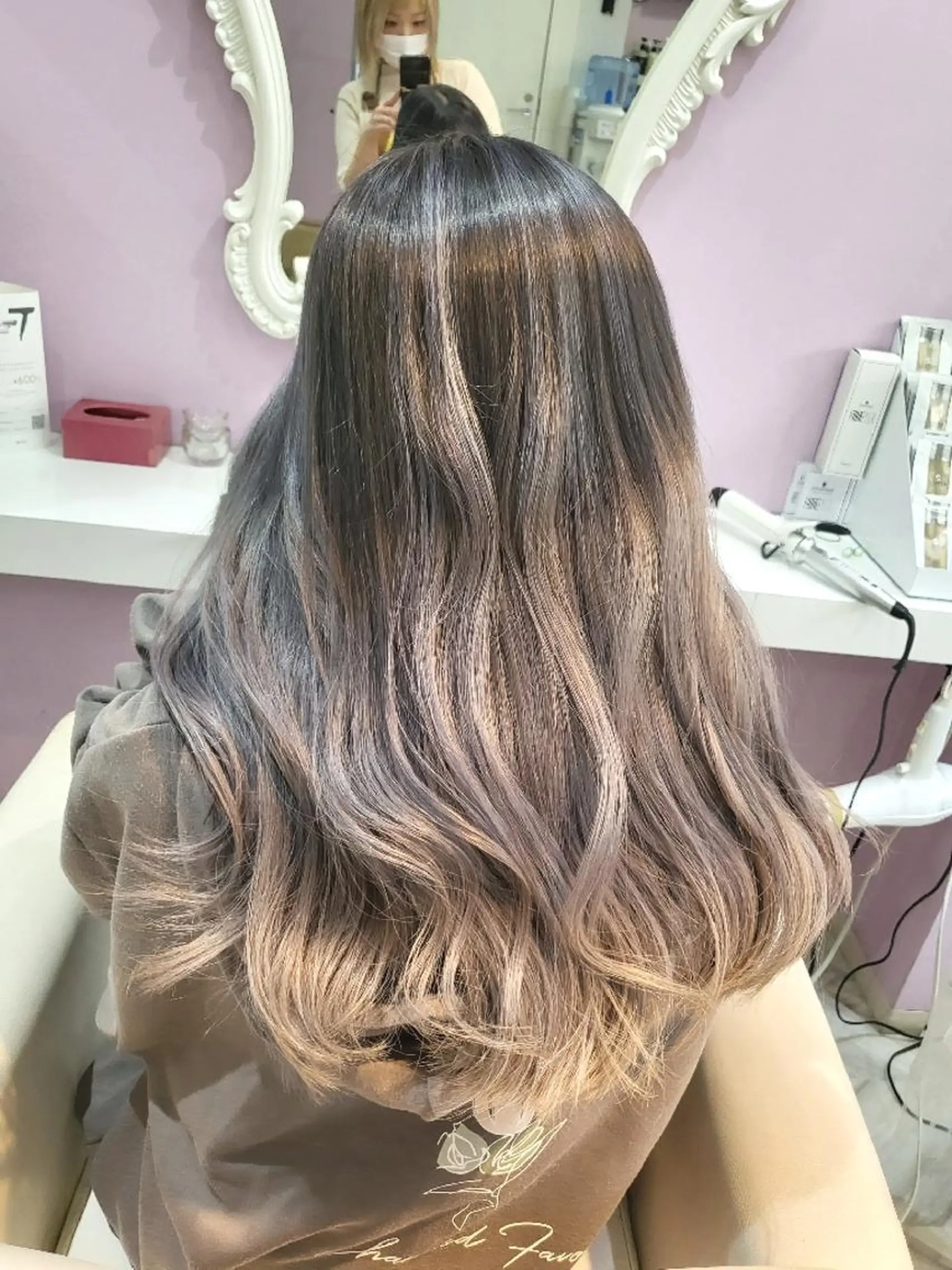 ロング カラー ヘアアレンジ バレイヤージュ レイヤーカット ヘアカラー トリートメント ナカシマ  アユミのヘアスタイル