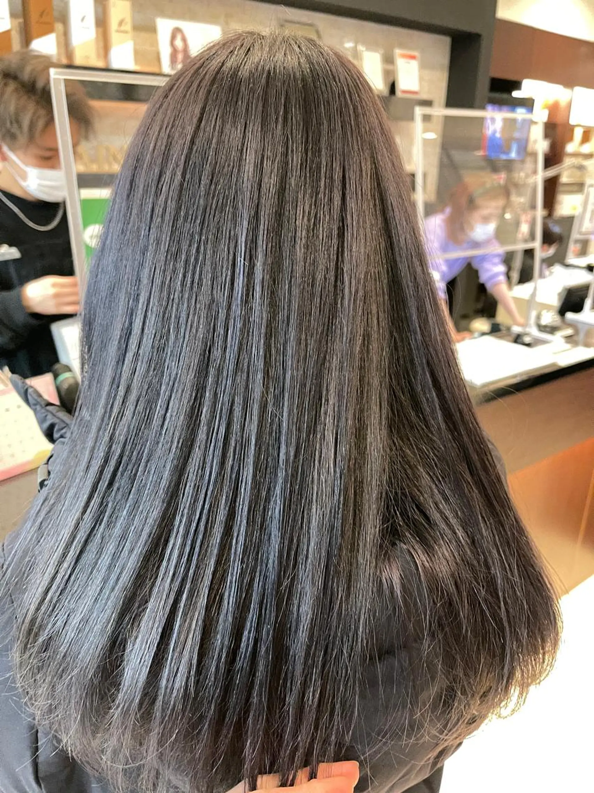 ロング Kamie みかじりのヘアスタイル