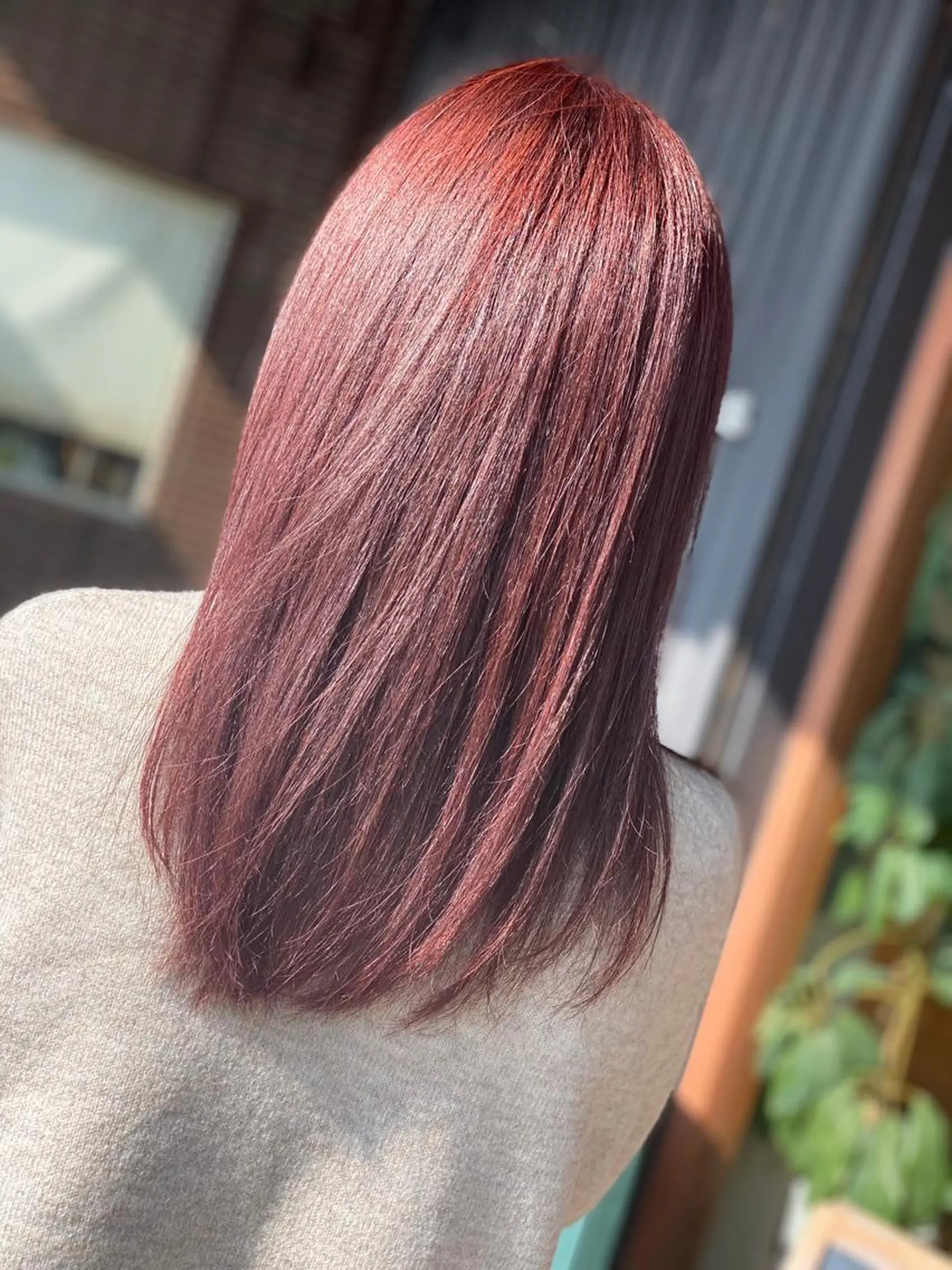 セミロング BRAS ナカガワのヘアスタイル