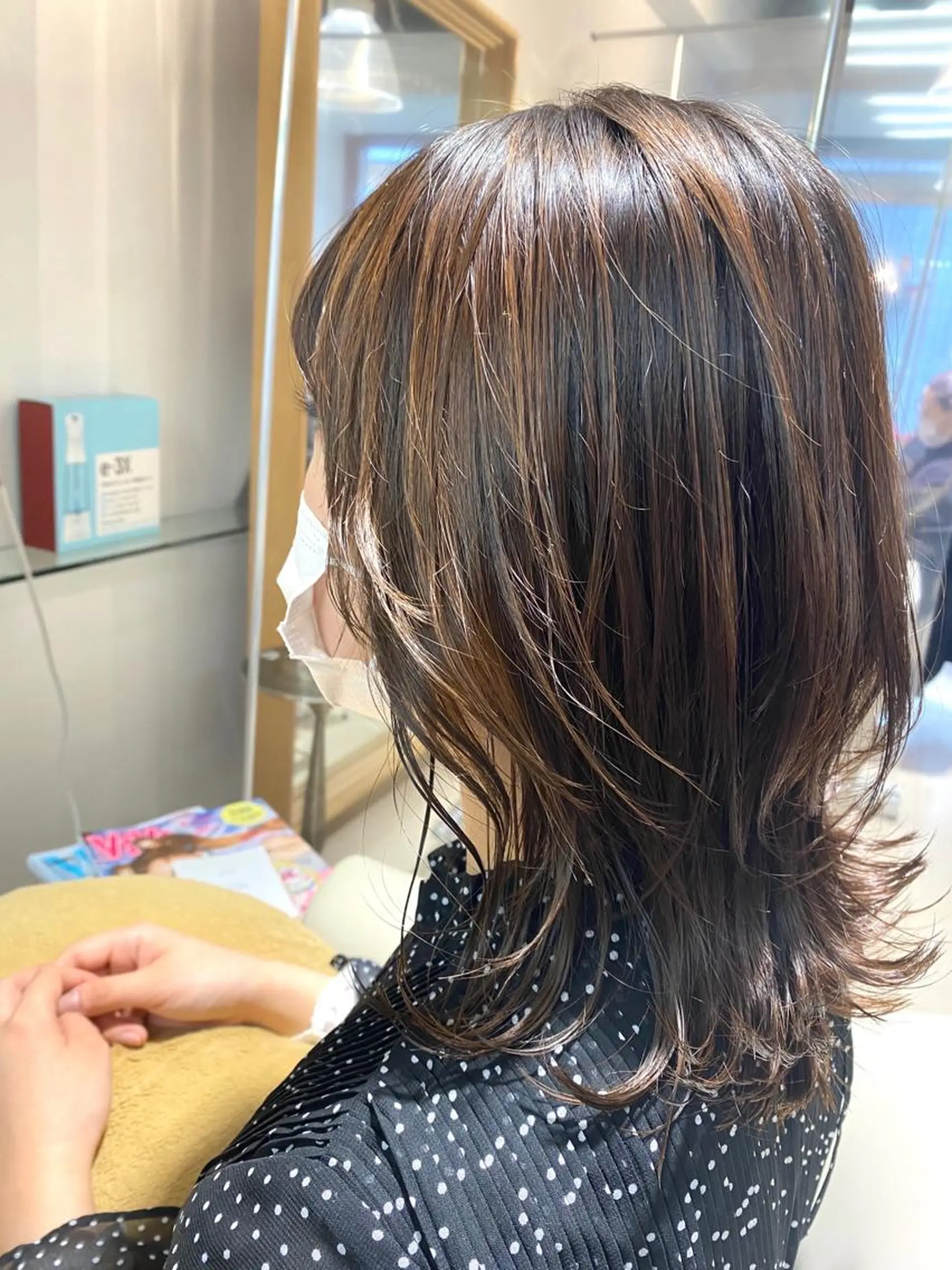 ミディアム カラー カット ヘアカラー トリートメント 安永 涼のヘアスタイル