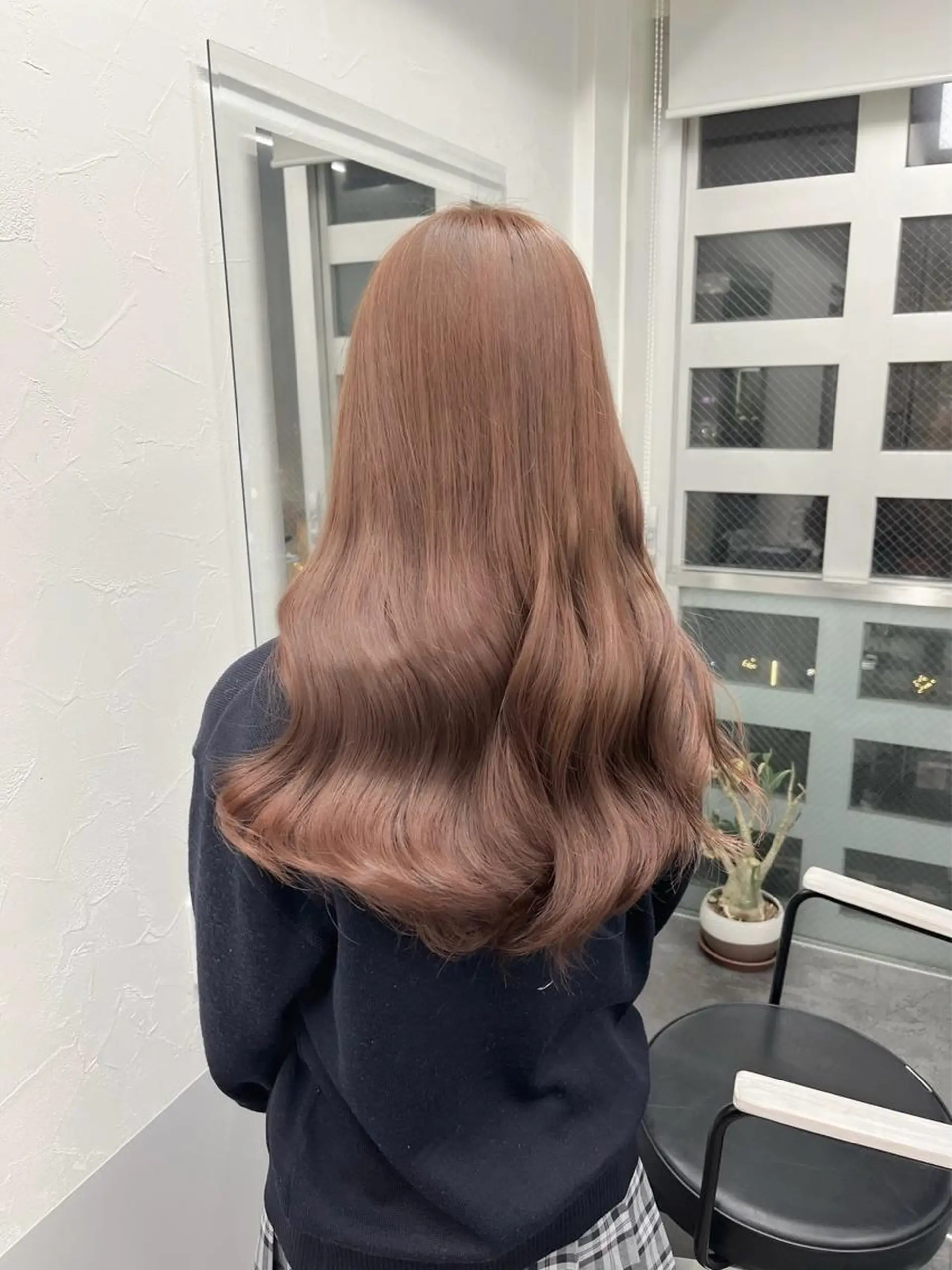 ロング カラー ヘアカラー トリートメント ヘアセット 韓国ヘア🖤/透明感 shihoのヘアスタイル