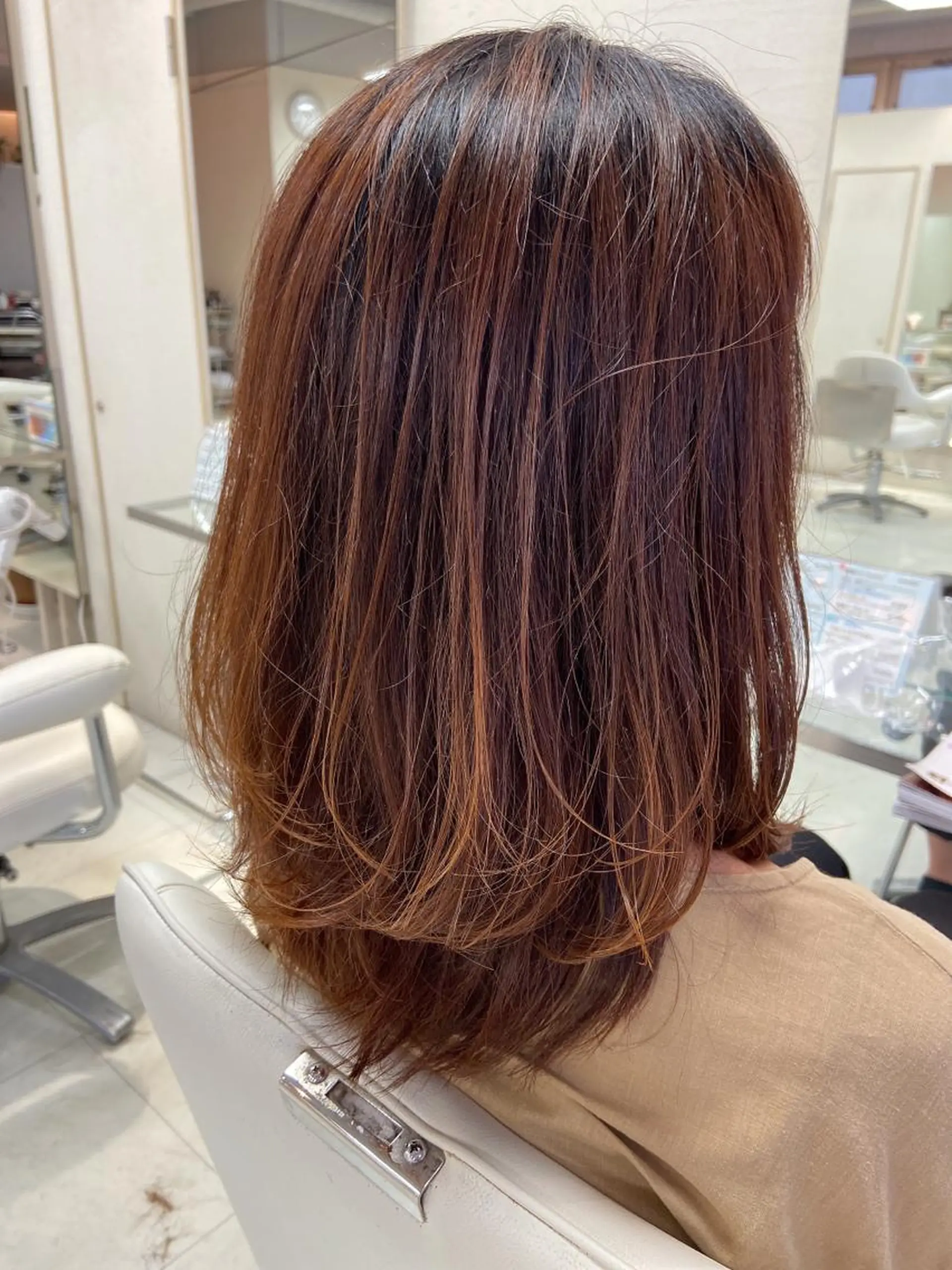 ミディアム レイヤーカット カット トリートメント 菊地 美憂のヘアスタイル