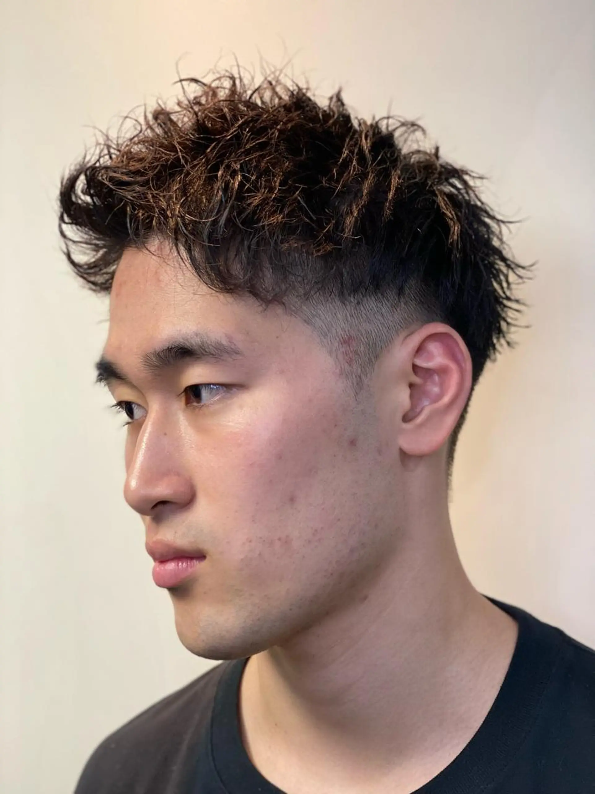 ショート パーマ メンズ 浅見 天翔のヘアスタイル