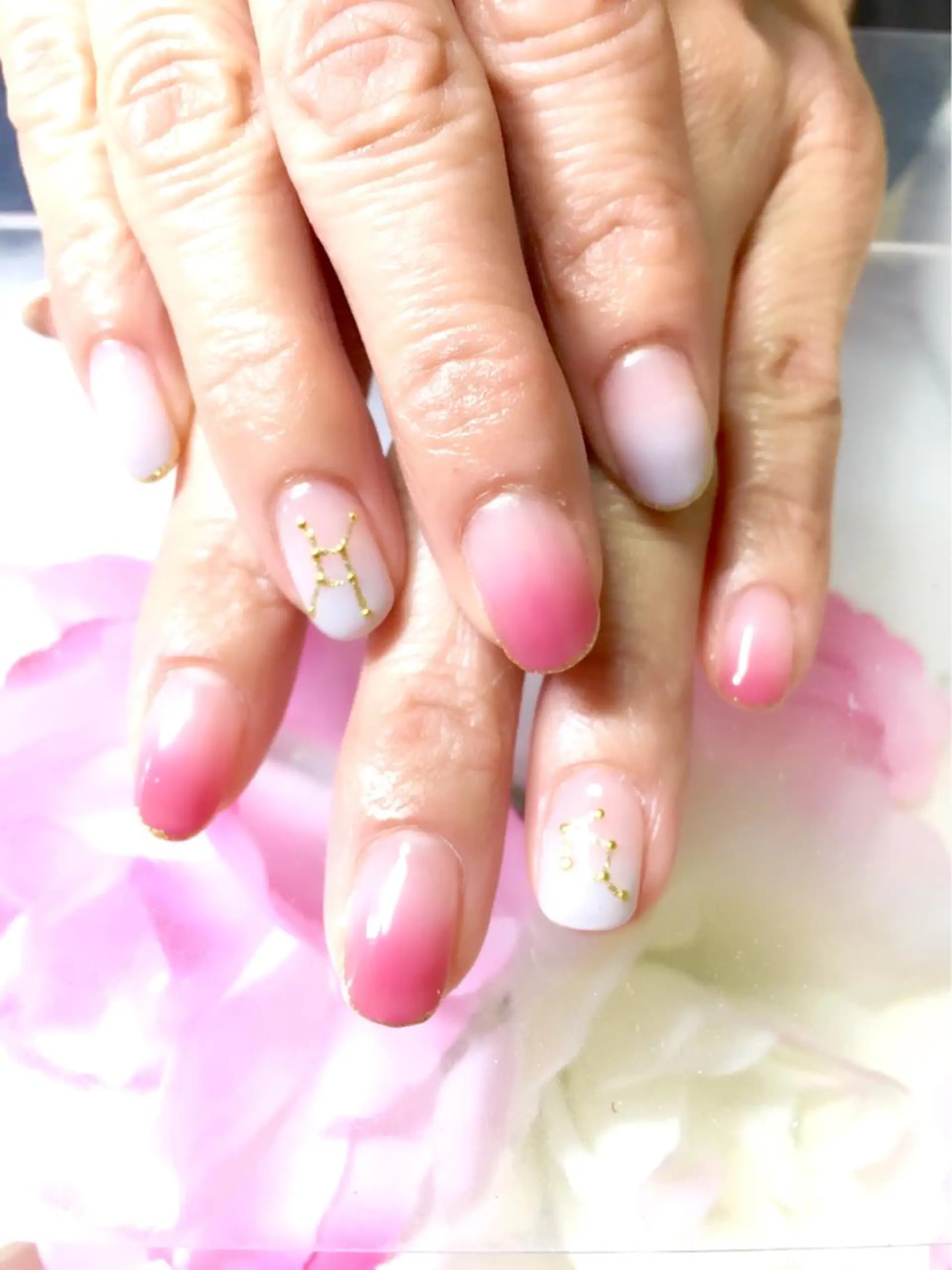 ネイル 成人式 フットネイル ジェルネイル ミラーネイル パラジェル clover nailのネイルデザイン