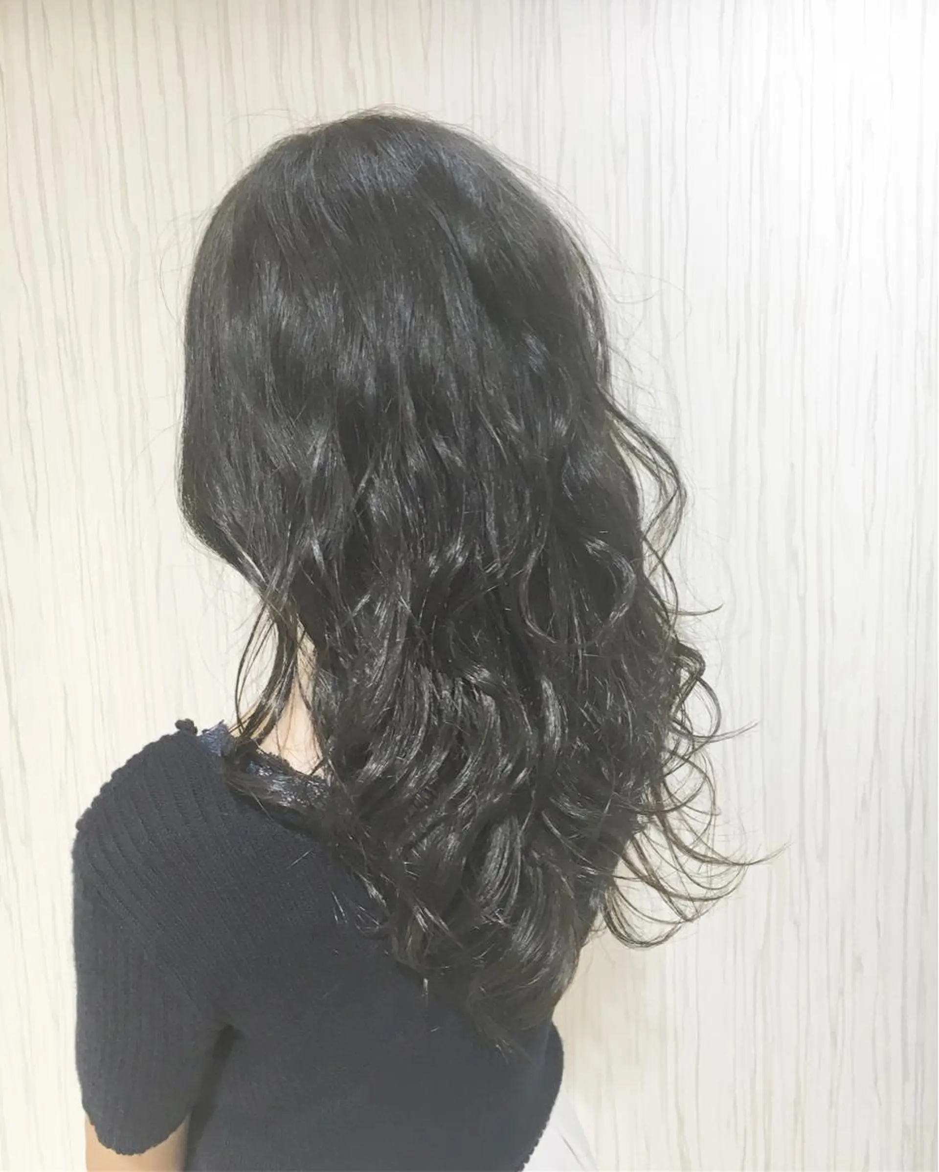 ミディアム セミロング ロング カラー パーマ ヘアアレンジ アッシュ アッシュグレー ダークアッシュ ✨艶髪✨透明感✨ 山内大樹のヘアスタイル