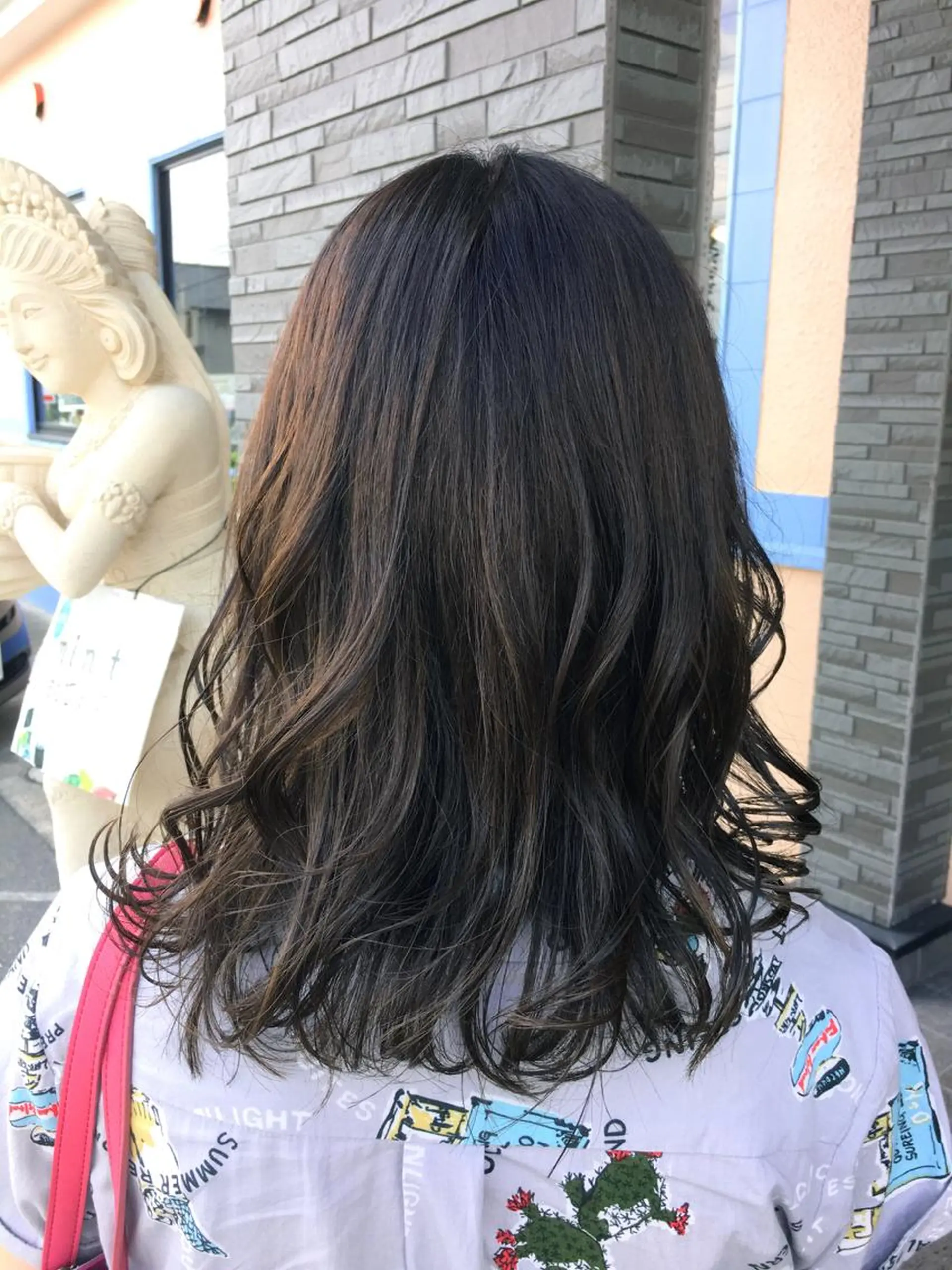 ミディアム カラー グレージュ 4-rest garden （フォーレストガーデン）所属・金井 直樹のヘアスタイル