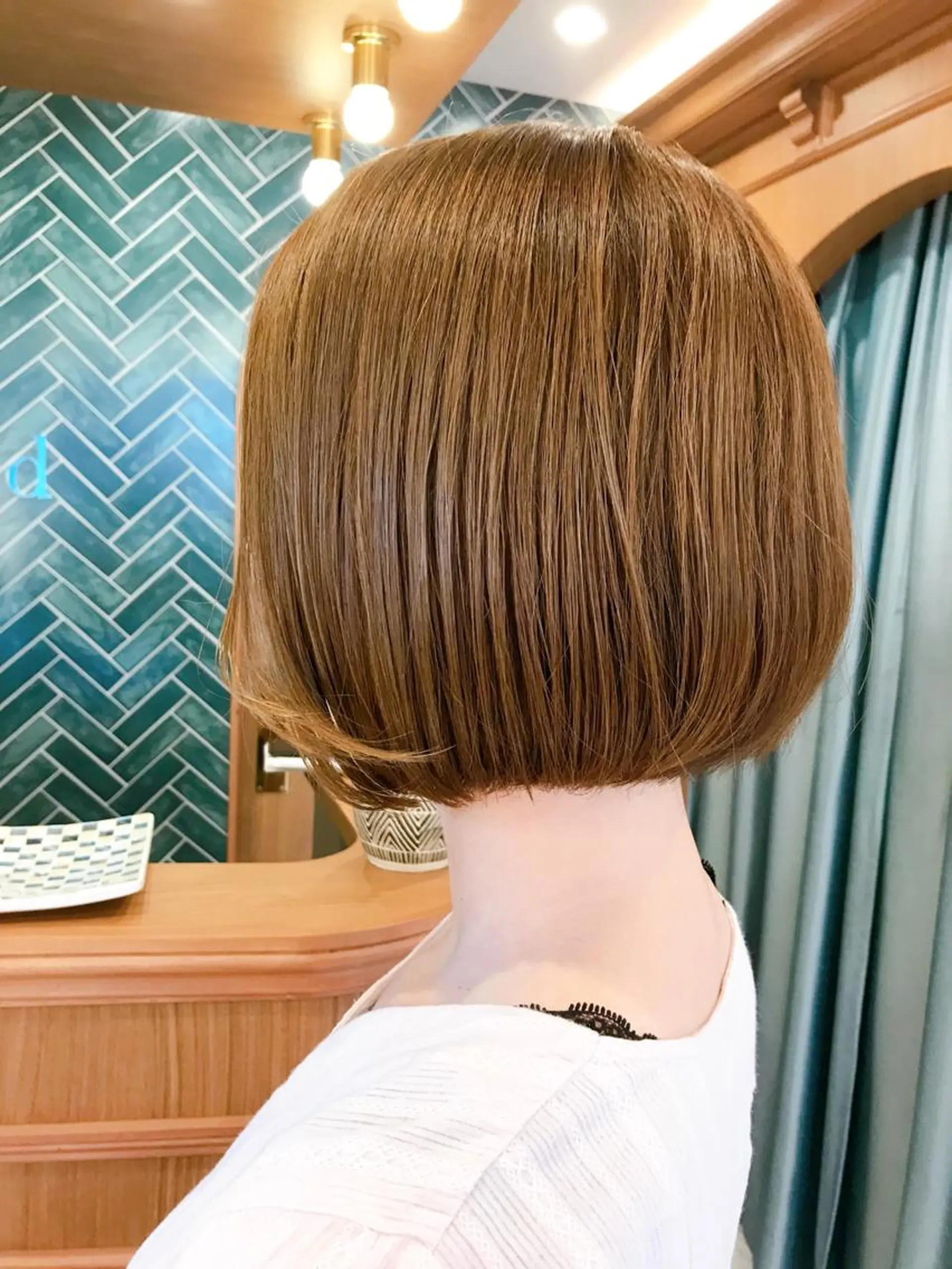 ショート ボブ カット ヘアカラー トリートメント ヘッドスパ ヘアセット Lond enikaのヘアスタイル