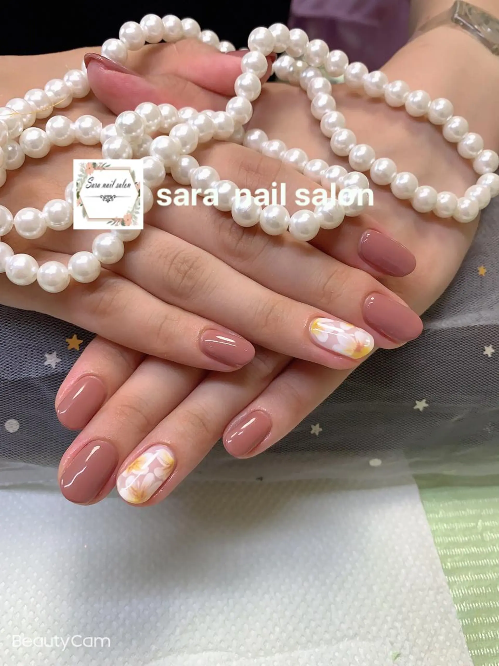 ネイル ハンドネイル ハンドケア 小岩 Saraのネイルデザイン