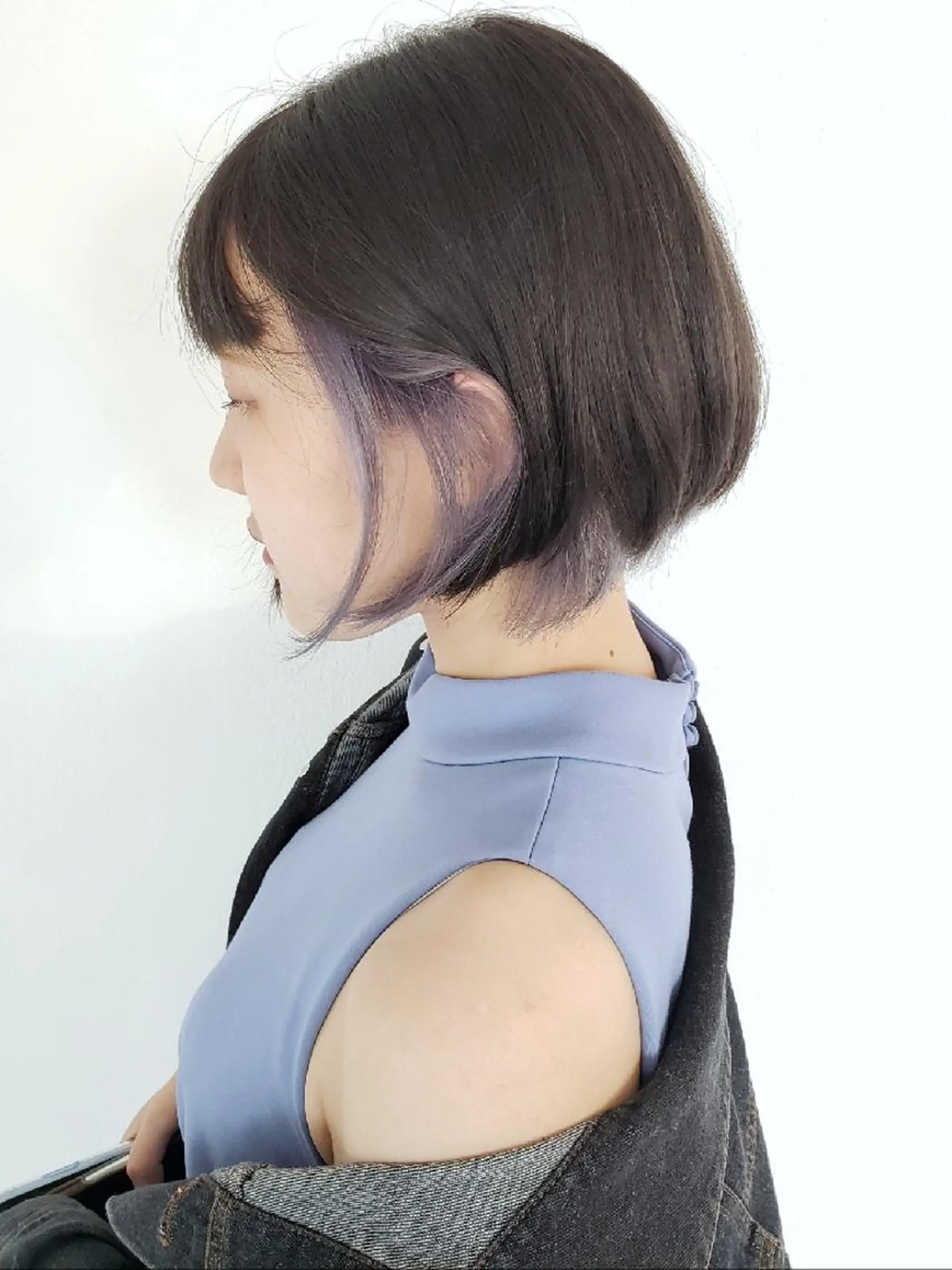 ミディアム カラー ヘアアレンジ アッシュ アッシュブラウン ブラウンカラー インナーカラー ラベンダーカラー 成瀬 弘光のヘアスタイル