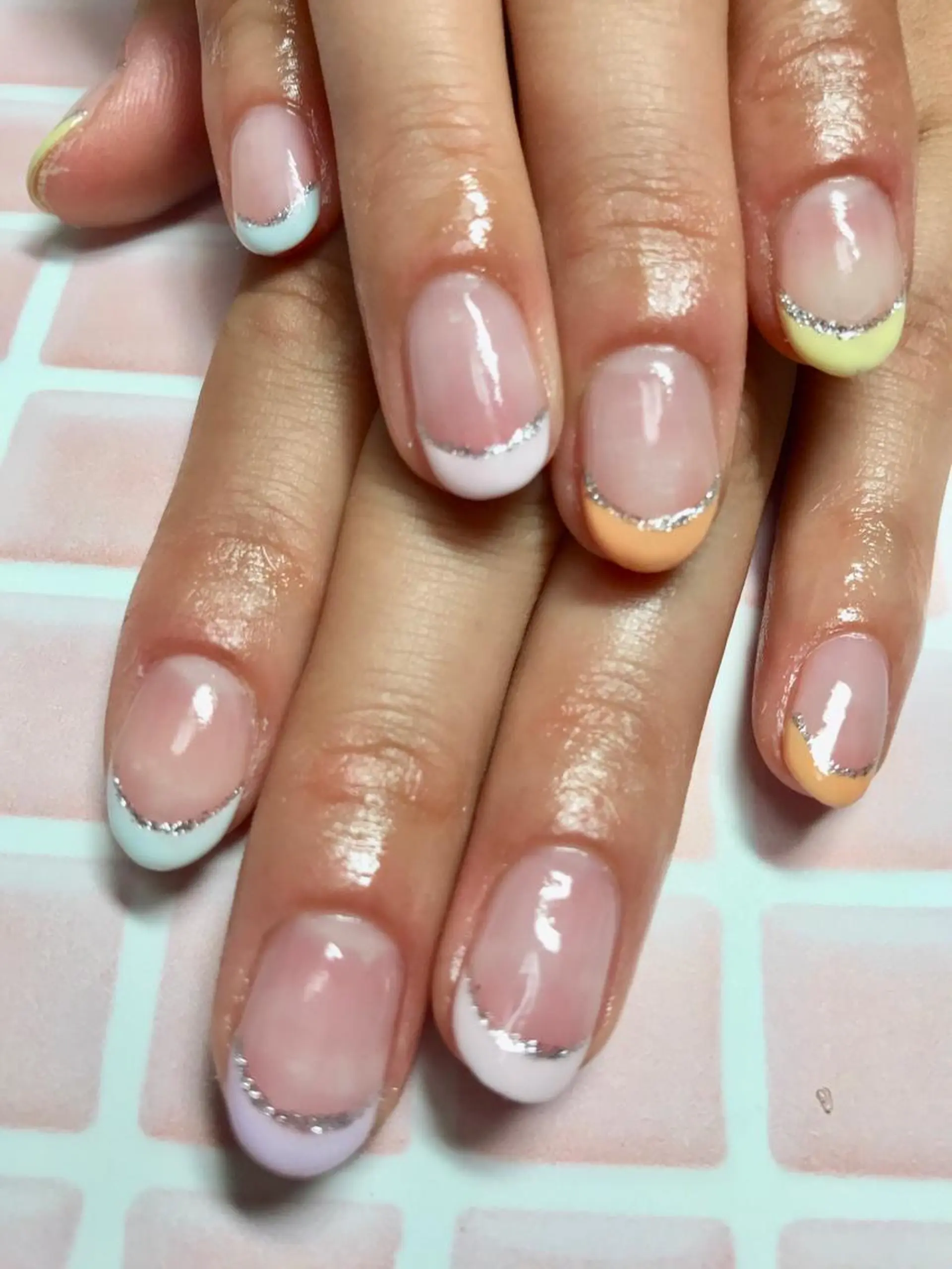 ネイル フレンチネイル nico.nico.mark NAIL所属・小林 梓のエステ・リラクイメージ