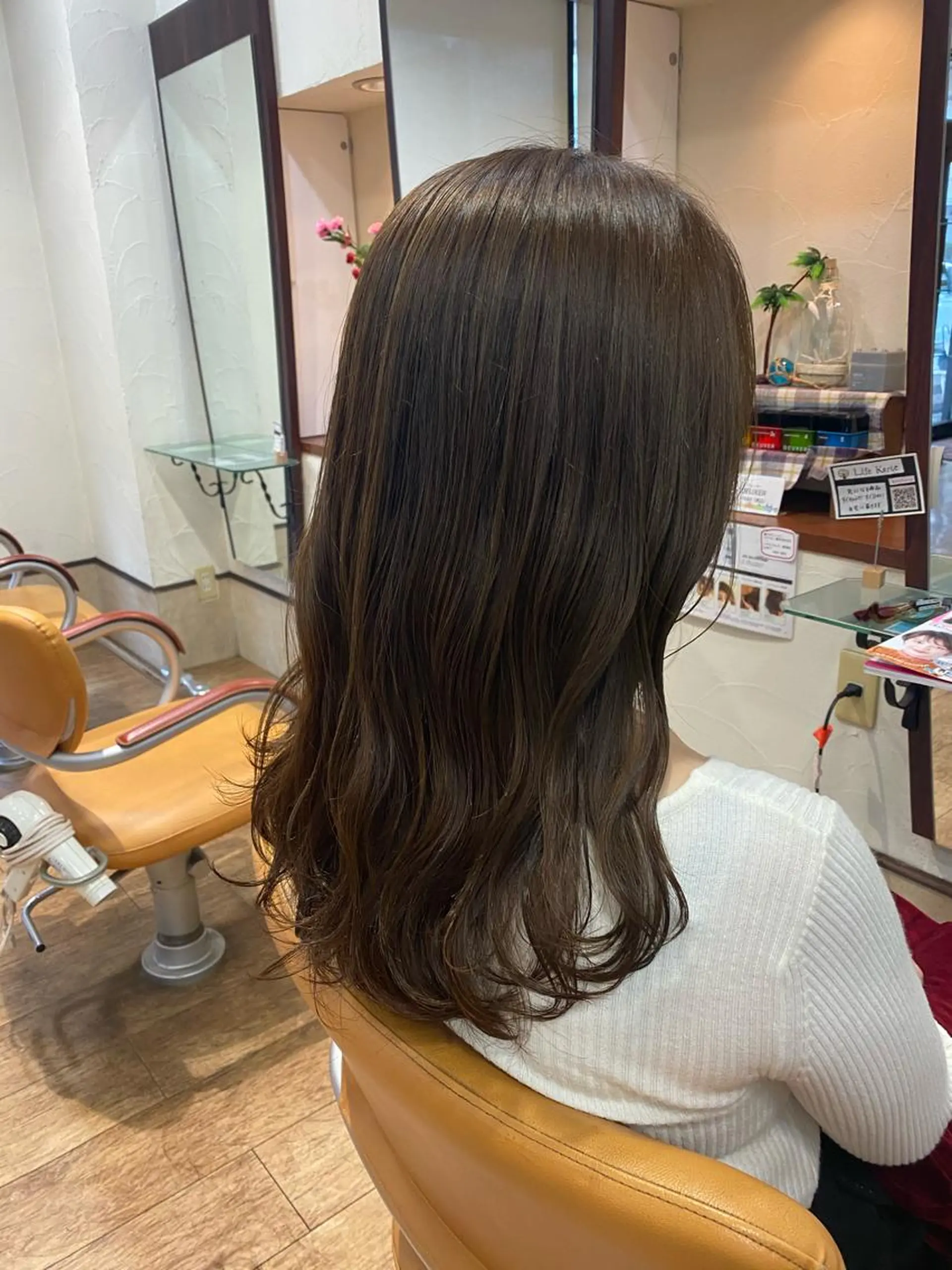 ロング カラー ブラウンカラー オリーブブラウン SUPREME HAIR 船橋店所属・サプリームヘア 飯田みち瑠のヘアスタイル