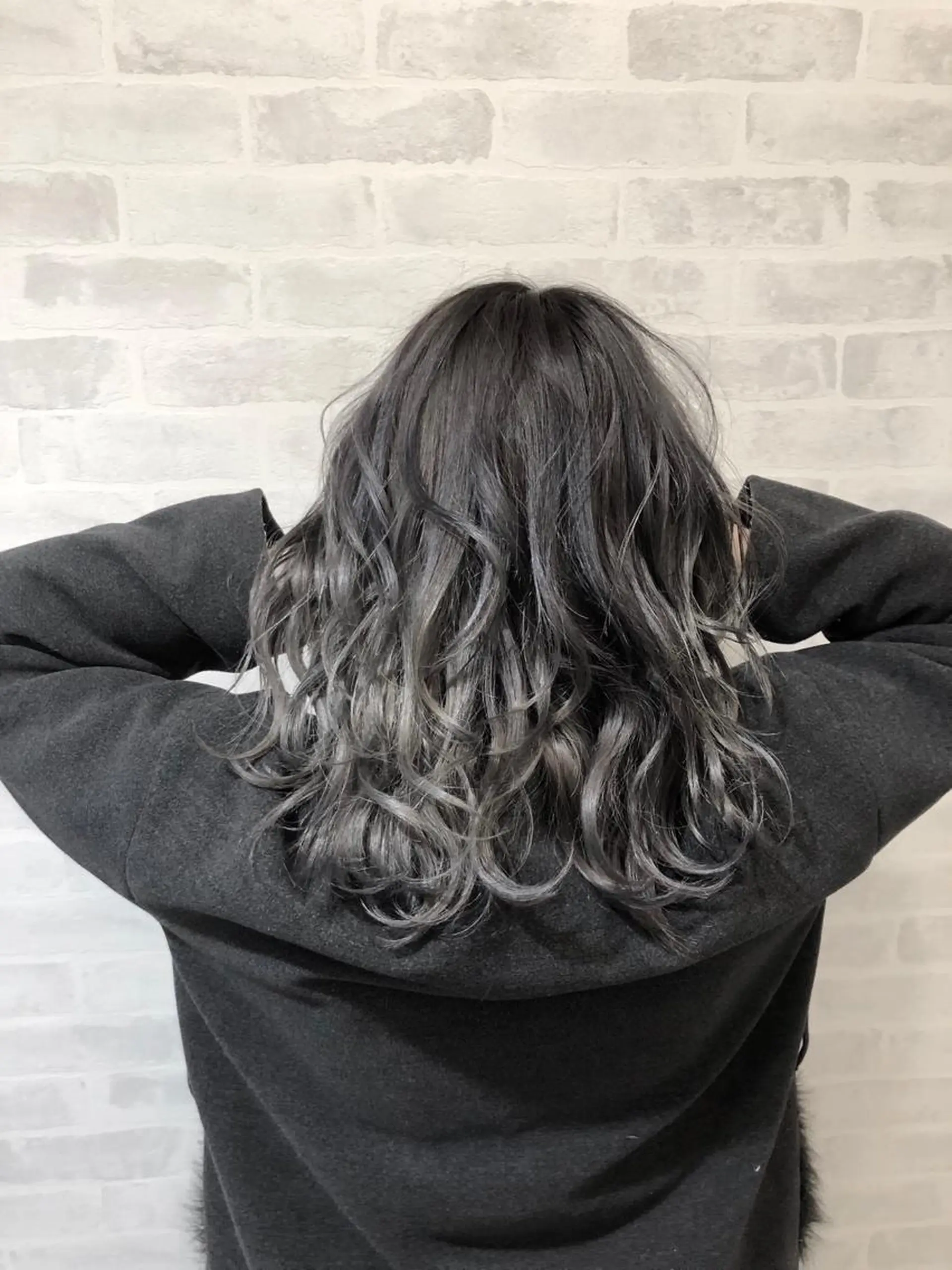 セミロング カラー ヘアカラー 山崎 義弘のヘアスタイル