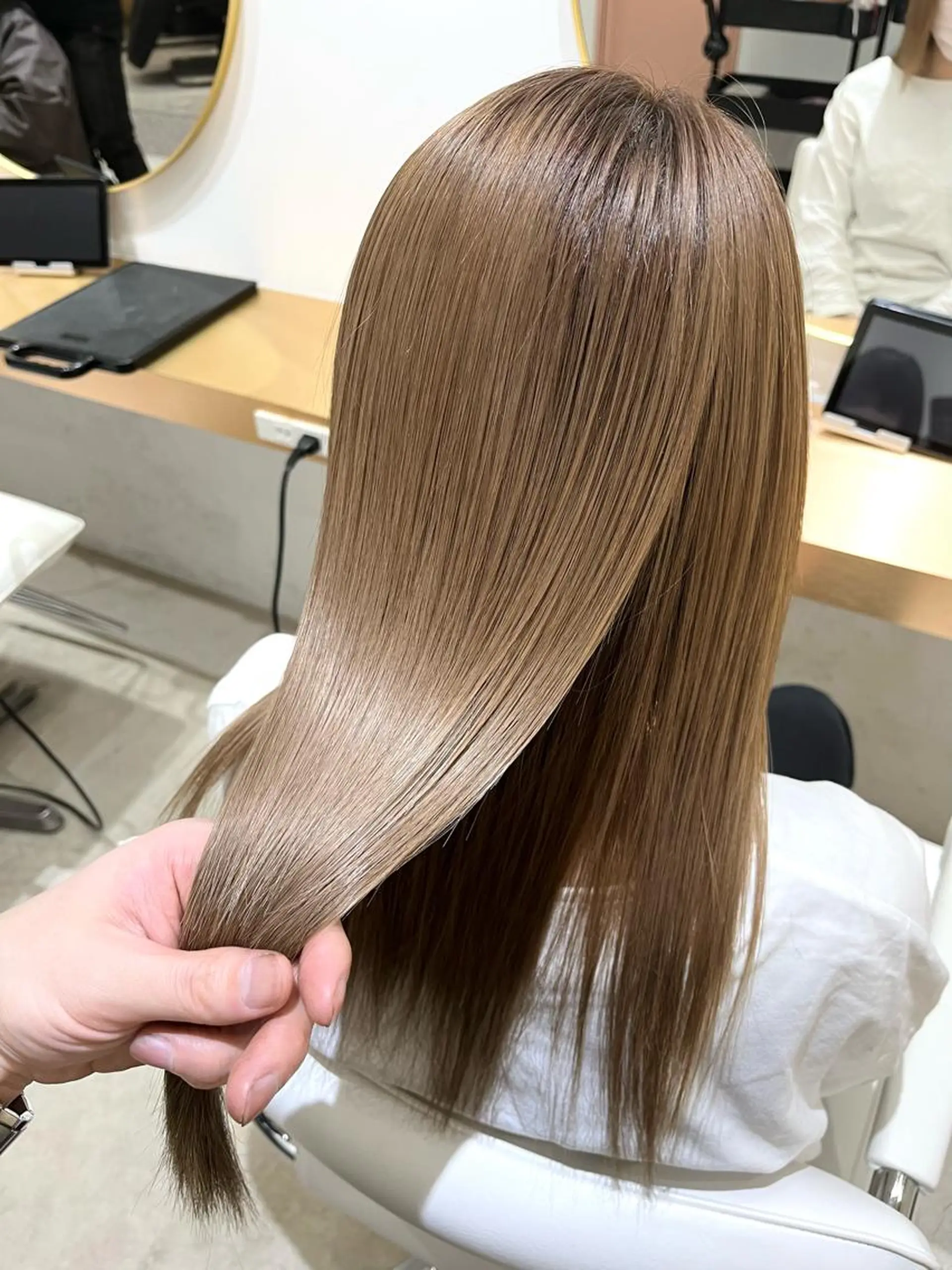 ロング 縮毛矯正 トリートメント LAGRECE大阪梅田店所属・美髪矯正・髪質改善 【中村吉孝】のヘアスタイル