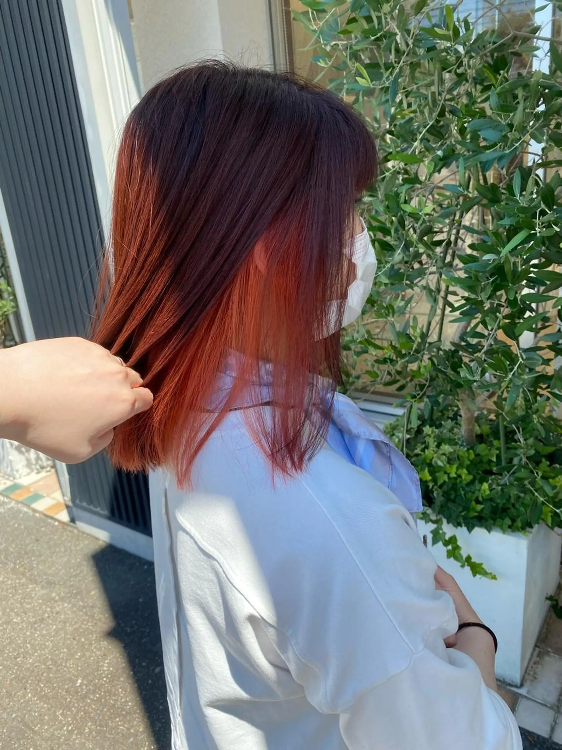 セミロング カラー インナーカラー オレンジ ピンクカラー ショートヘアはお任せ 冨樫真未のヘアスタイル