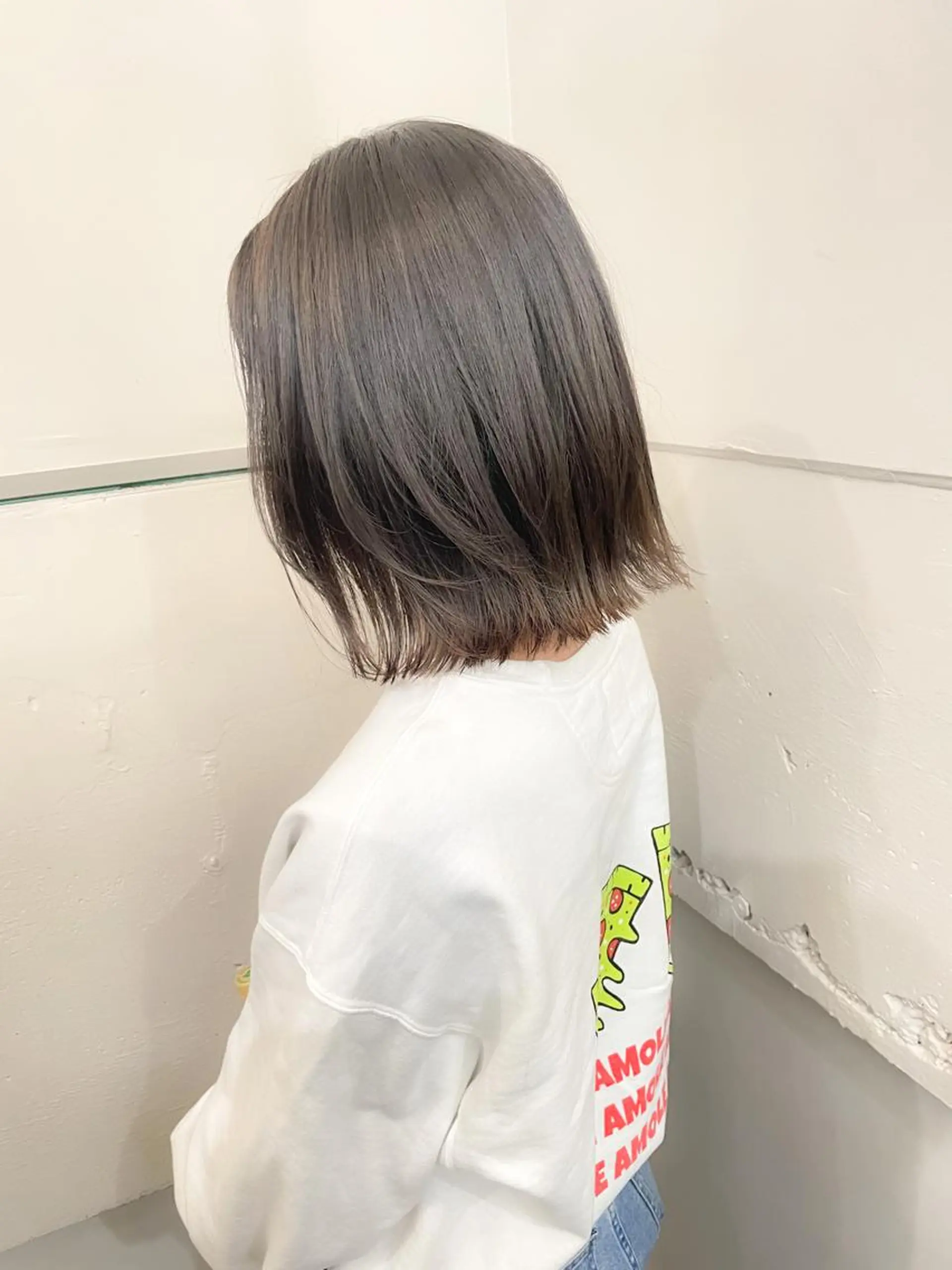 ミディアム カラー 切りっぱなしボブ グレージュ ボブ ヘアカラー トリートメント ヘッドスパ ✨カラー支持No.1 🧸ワキ カナコ🧸のヘアスタイル