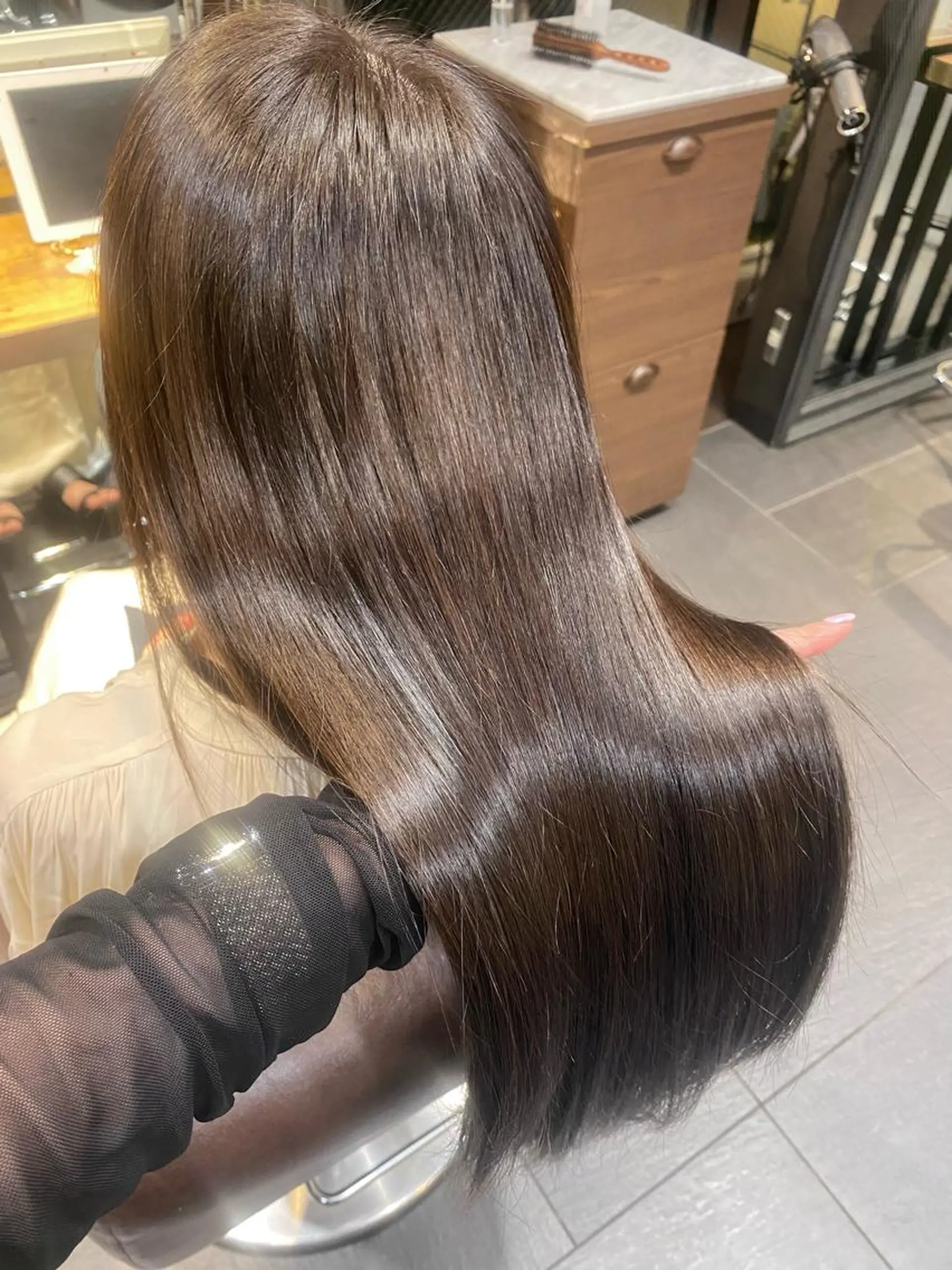 ロング 横岡 亜香里のヘアスタイル