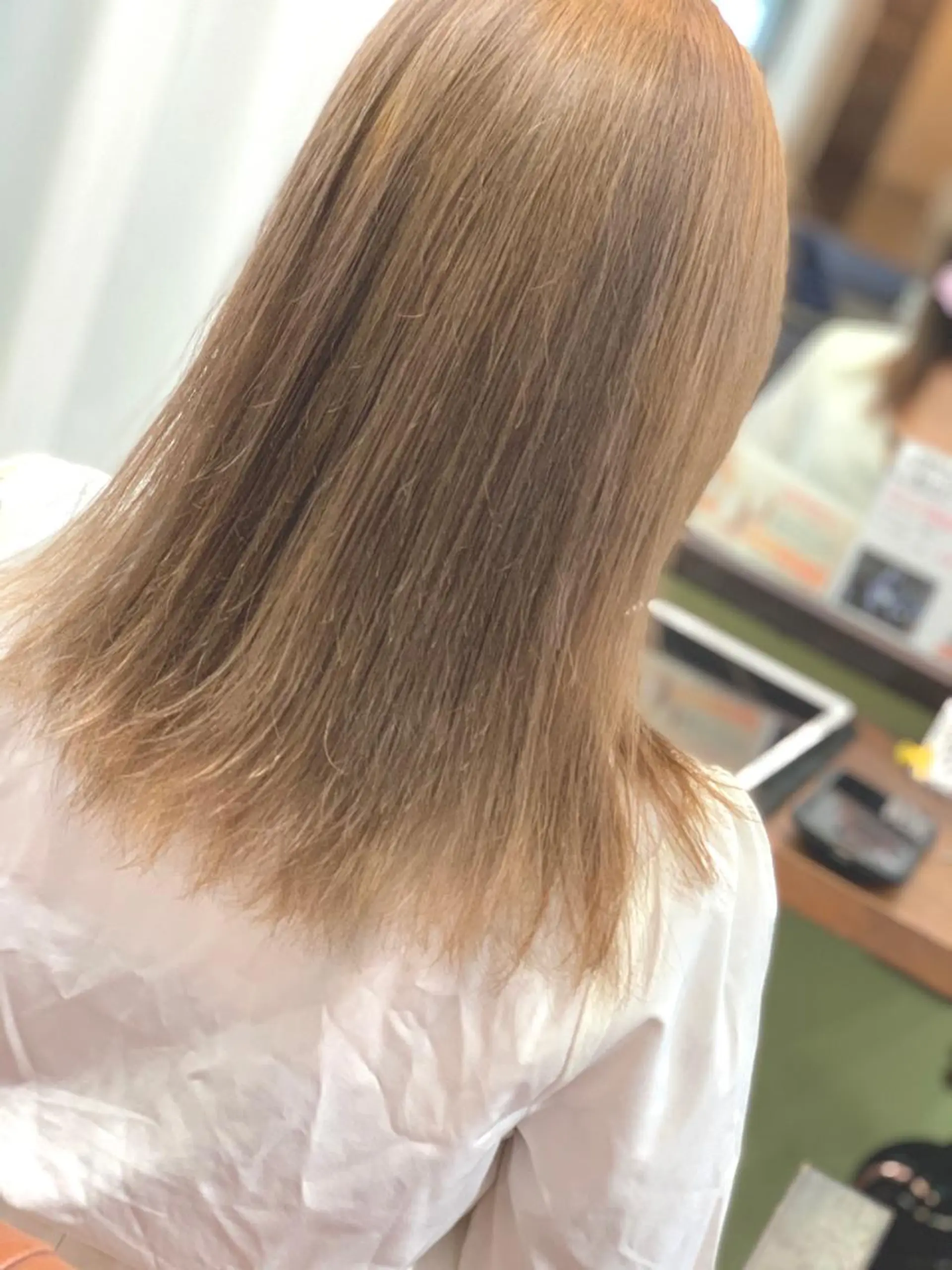 ミディアム 縮毛矯正 ヘアカラー トリートメント ブリーチ毛に縮毛矯正 ✨カラー✨山田 正幸のヘアスタイル