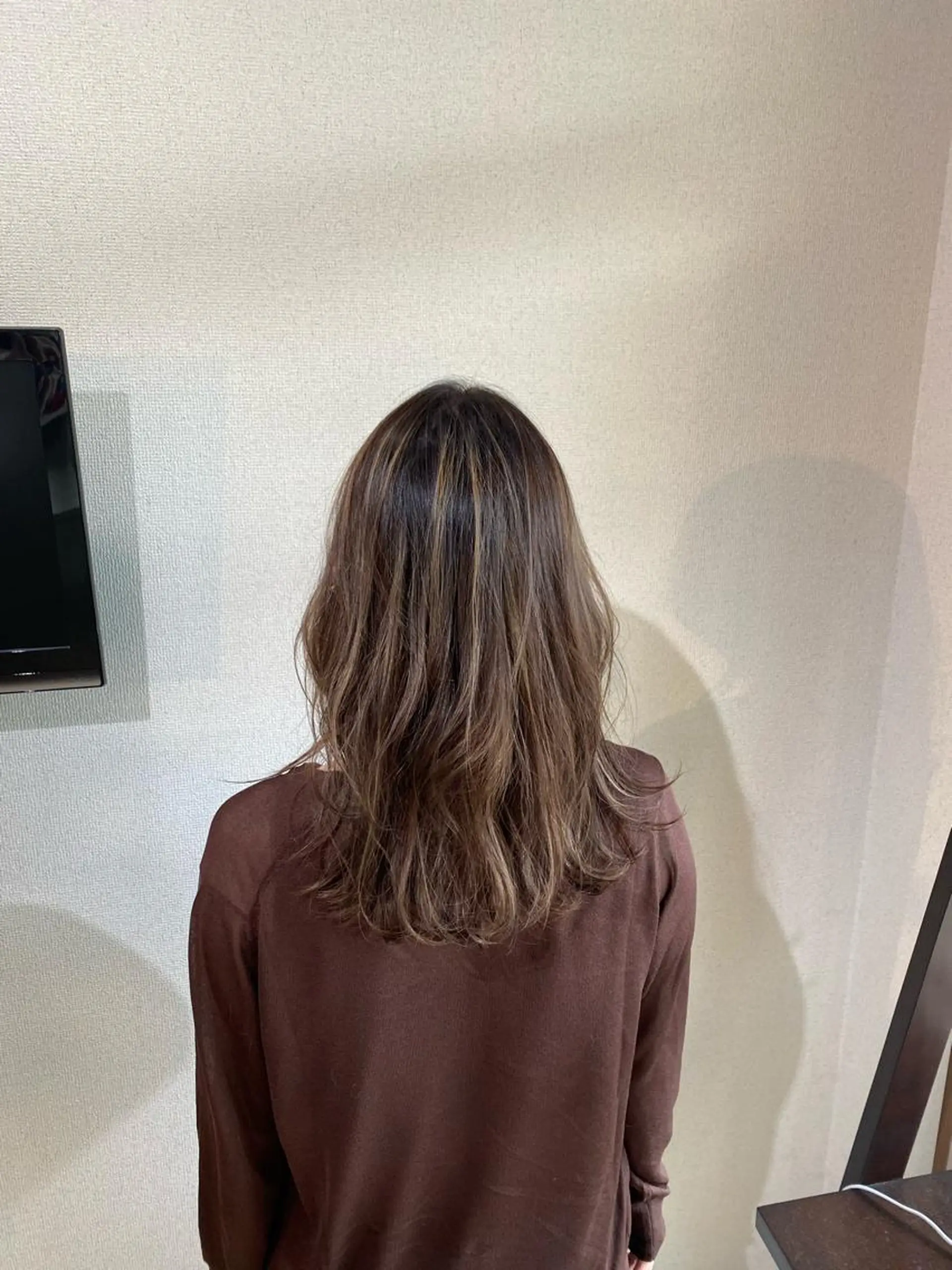 ロング カラー ハイライトカラー ハイライト ヘアカラー 野口 茂宰のヘアスタイル