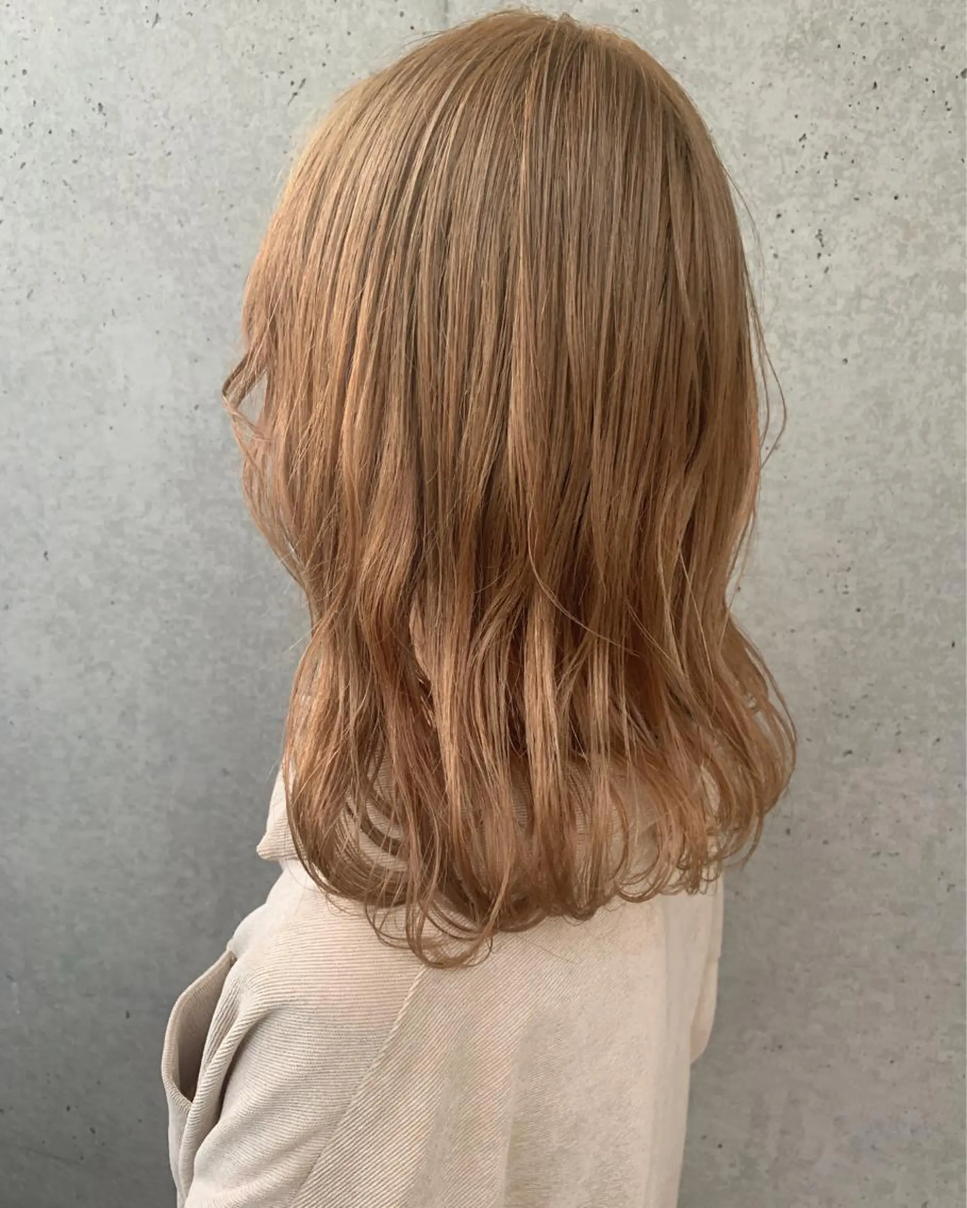ミディアム カラー ベージュカラー ハイトーンカラー ヘアカラー トリートメント ヒロミ/アレンジ/ アンニュイ/透け感のヘアスタイル