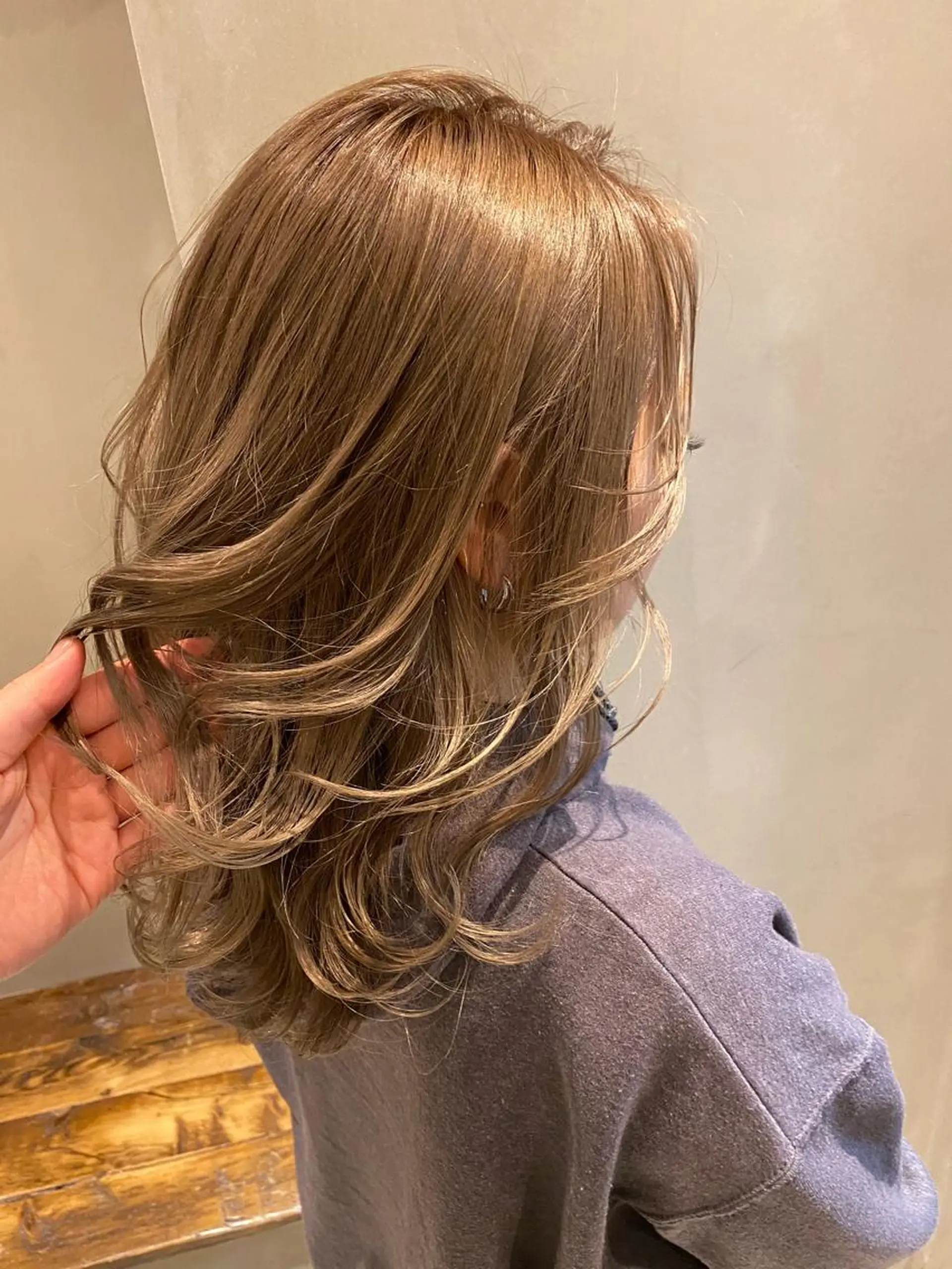 ミディアム カット ヘアカラー トリートメント 顔周りcut・ご相談 ＝新宿しずく🇰🇷のヘアスタイル