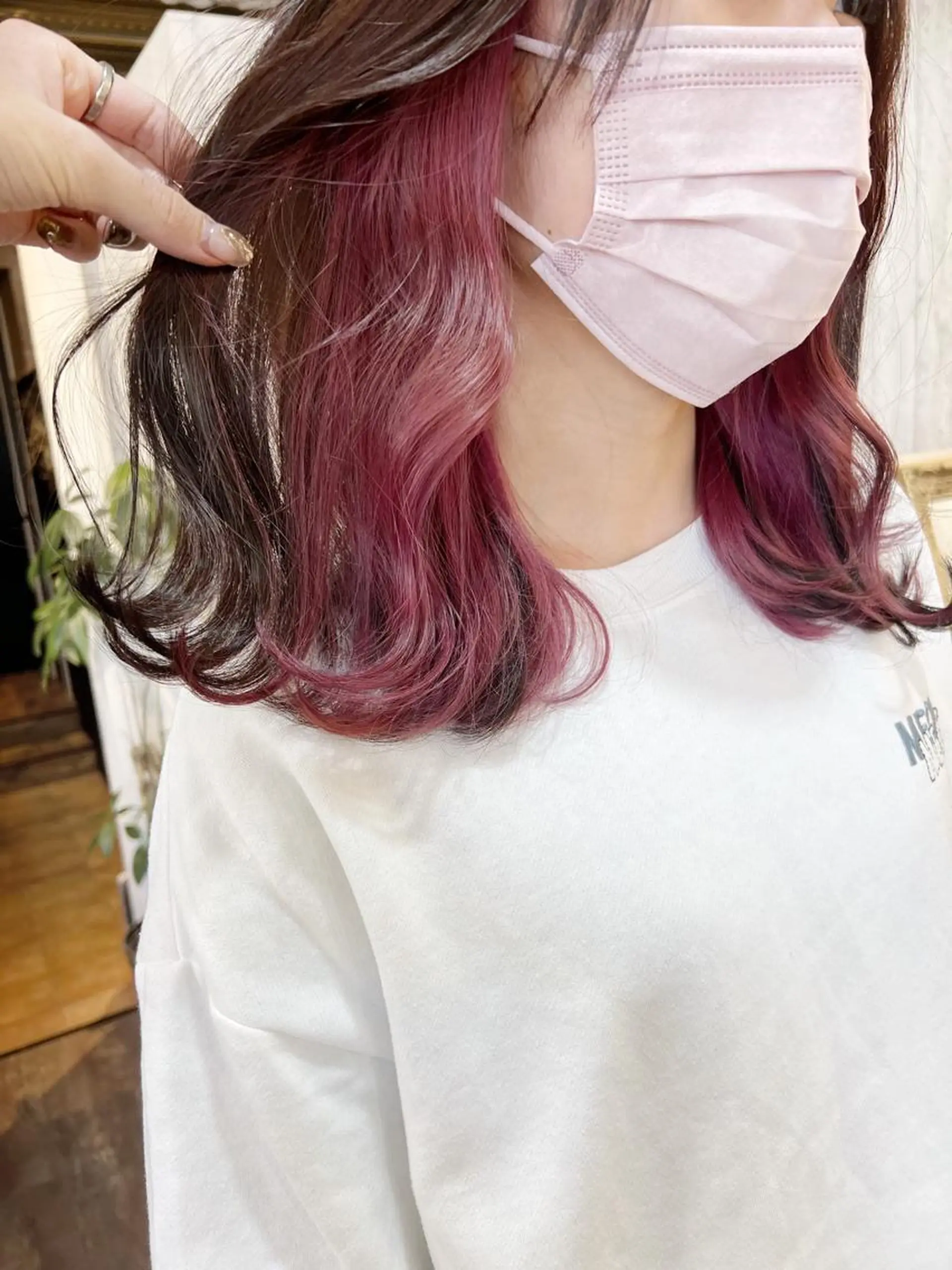 ミディアム カラー ベージュカラー ブリーチ ケアブリーチ 透明感カラー デザインカラー ダブルカラー　/ インナーカラーMiiのヘアスタイル