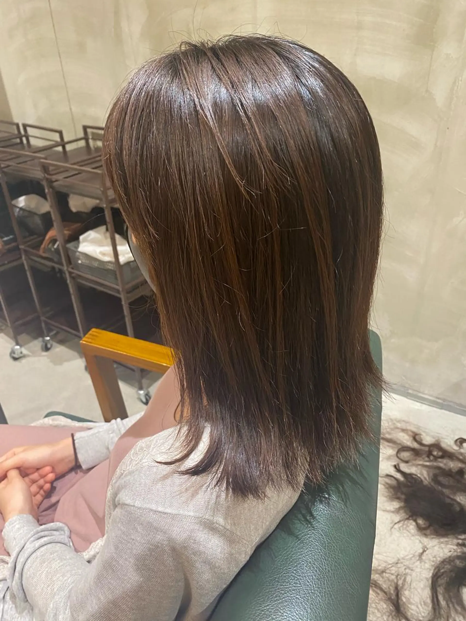 セミロング 鈴木 美紅のヘアスタイル