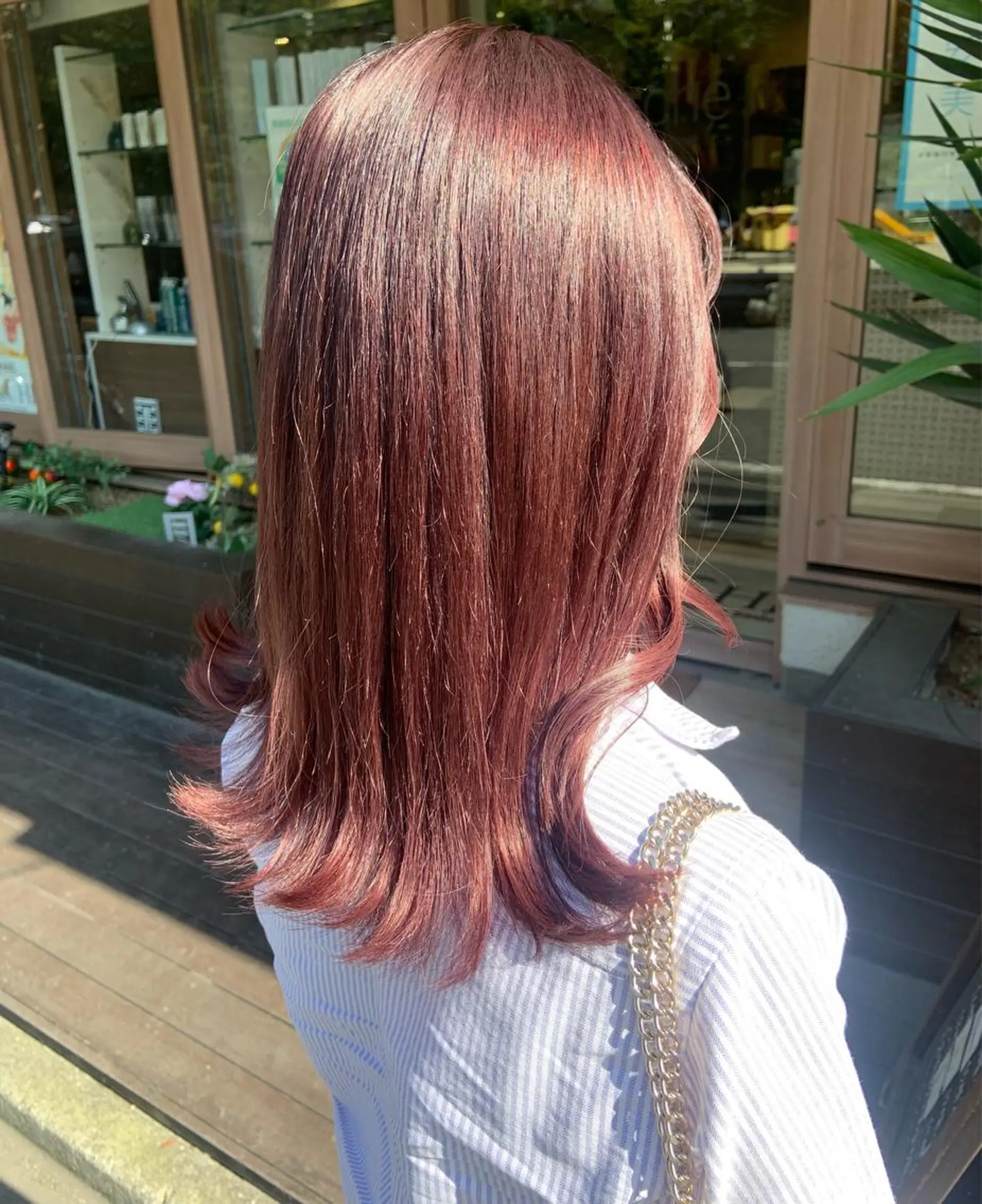 ミディアム カラー カシス ハイトーンカラー レッドカラー 🤍透明感/韓国風 🤍サクラギヒトミのヘアスタイル