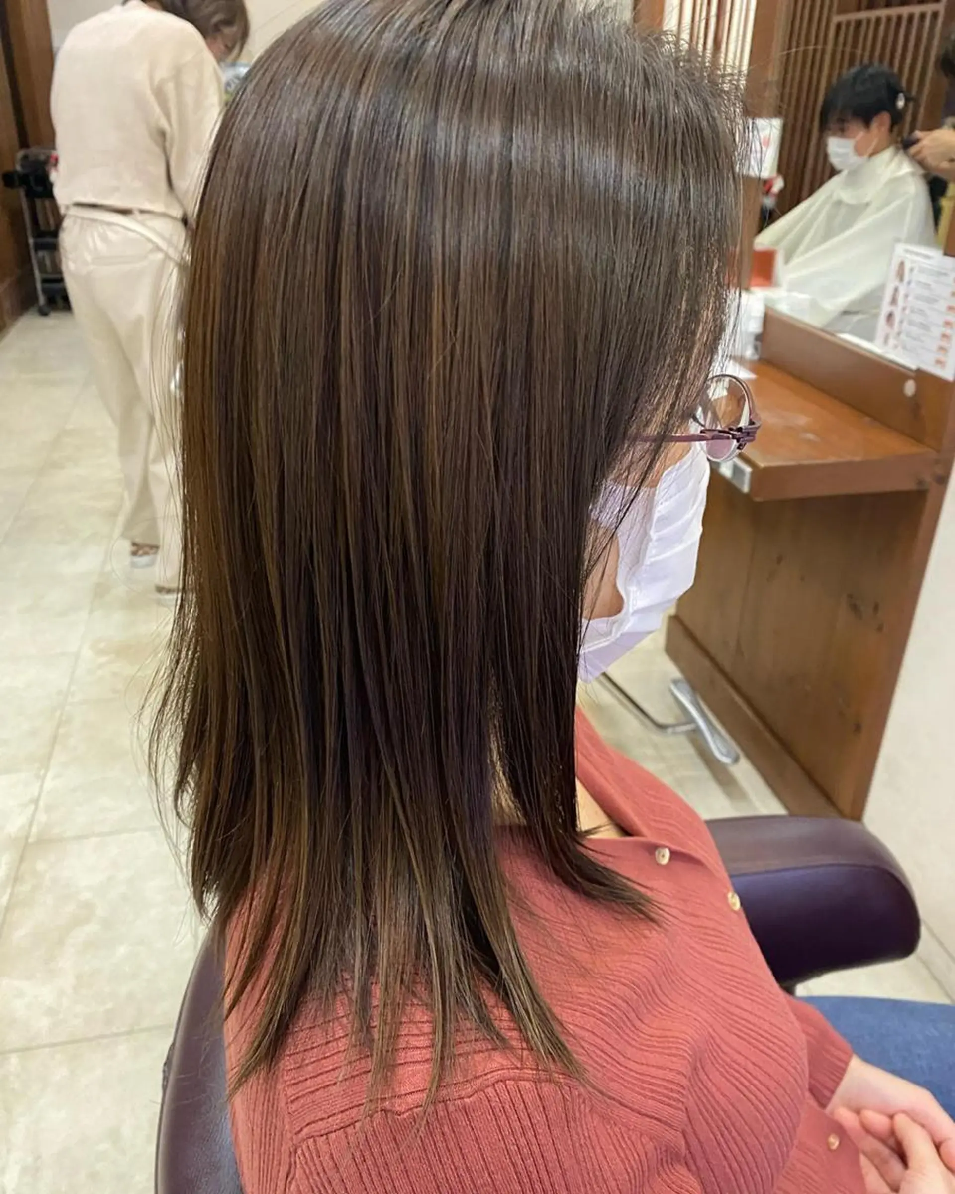 ショート カラー ベージュカラー ハイライトカラー インナーカラー ハイライト 髪質改善 justbeauty CiNQのヘアスタイル