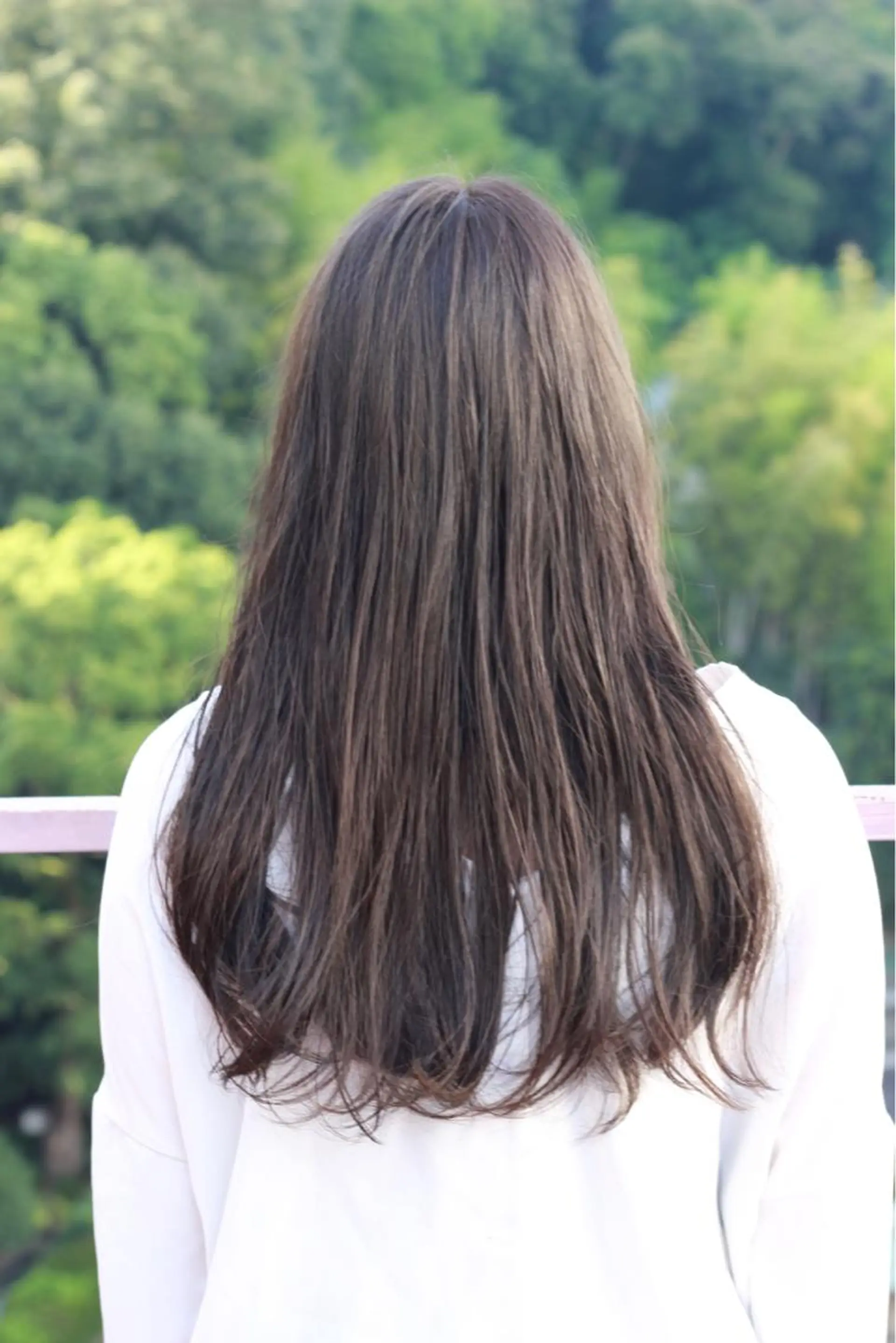 ロング カラー ブリーチ グレージュ カーキグレージュ ブリーチなしカラー カット ヘアカラー Viage （ビアージュ）のヘアスタイル